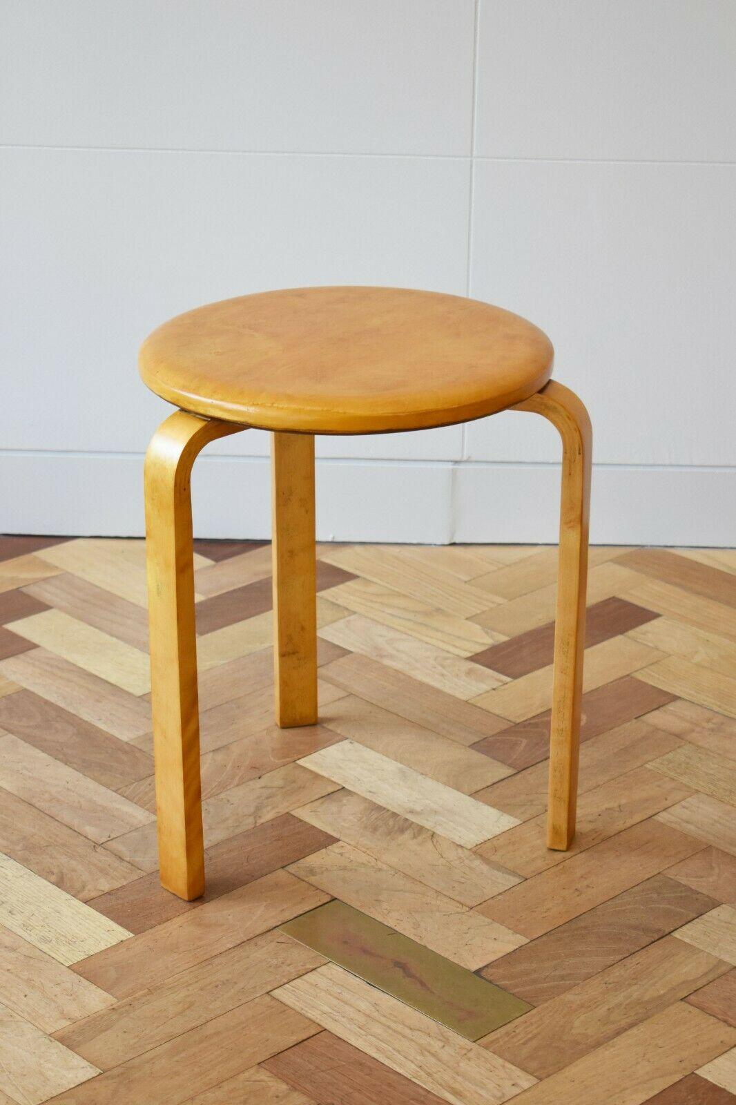 This is a rare piece deigned by Alvar Aalto. Boasting elegant simplicity, this piece encapsulates the beauty of mid century Modernist design. 

About the designer: 
As one of the key figures of mid-Century Modernism and perhaps Finland's most