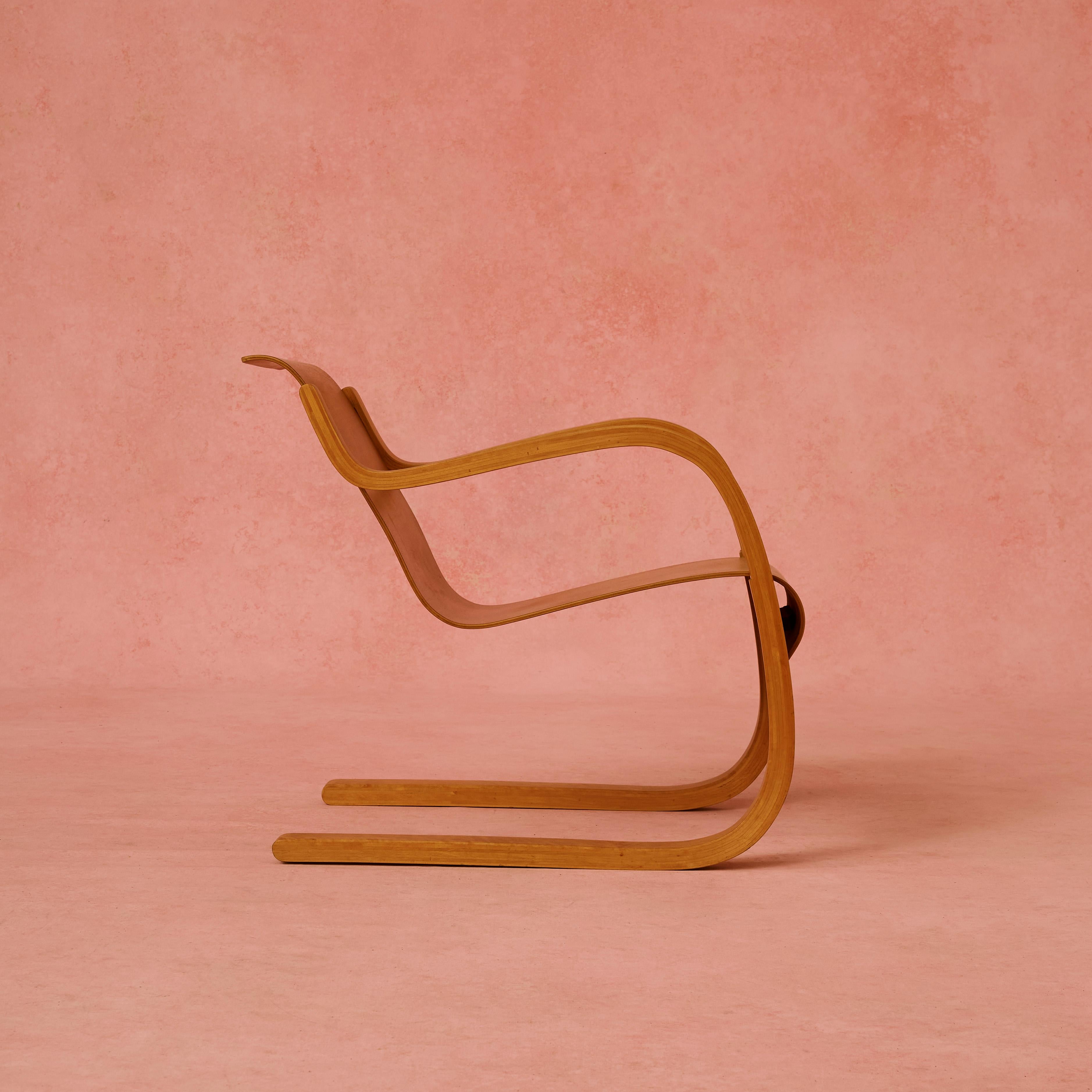 Alvar Aalto 31 armchair.