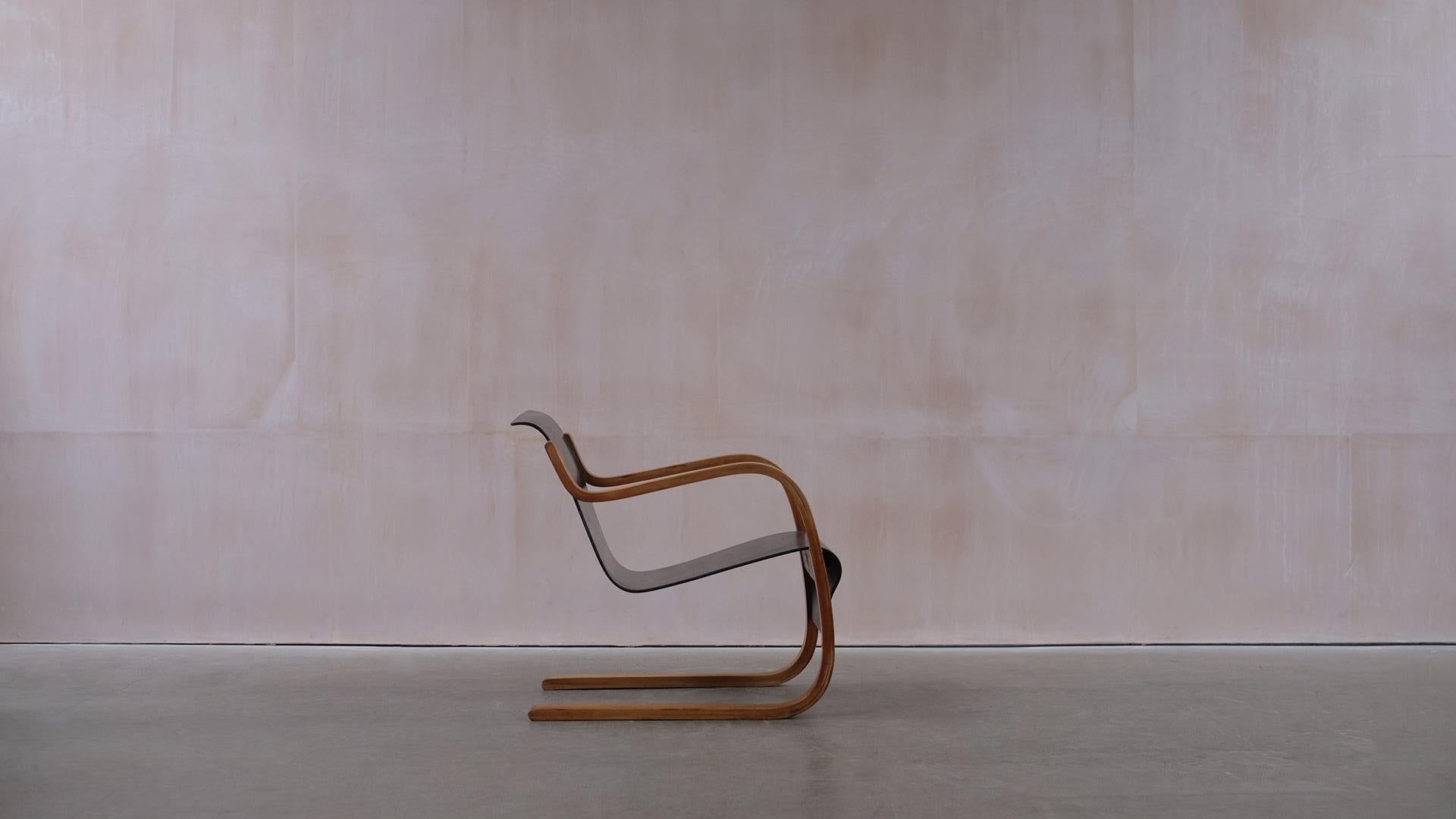 Finnish Alvar Aalto 31 Chair 