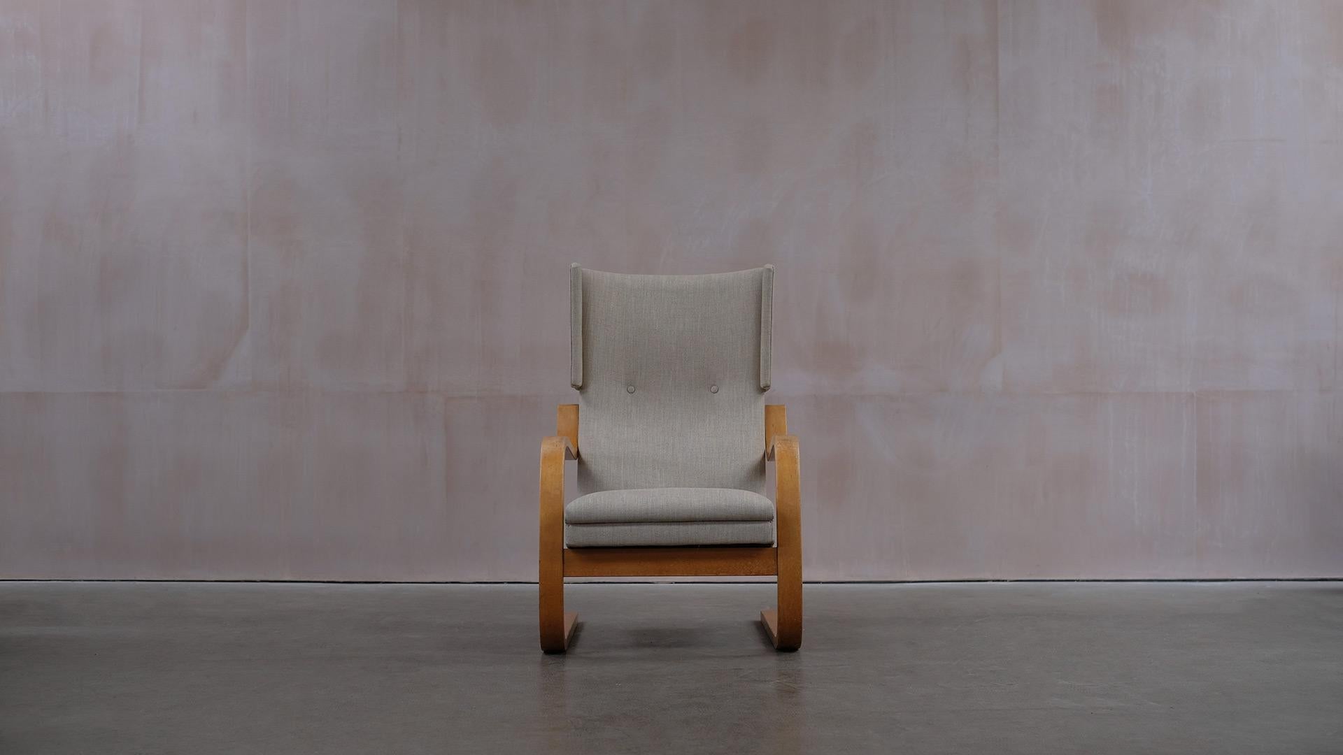 20th Century Alvar Aalto 36 Chair For Sale