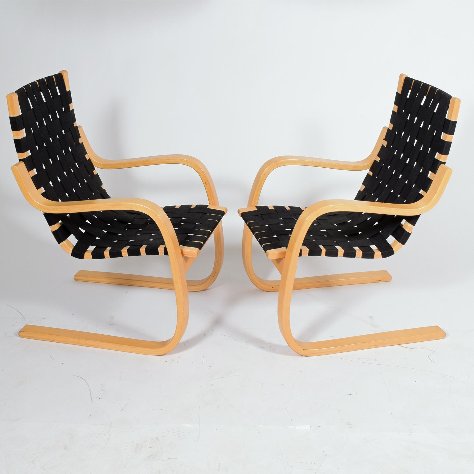 Modern Alvar Aalto 406 Lounge Chairs for Artek