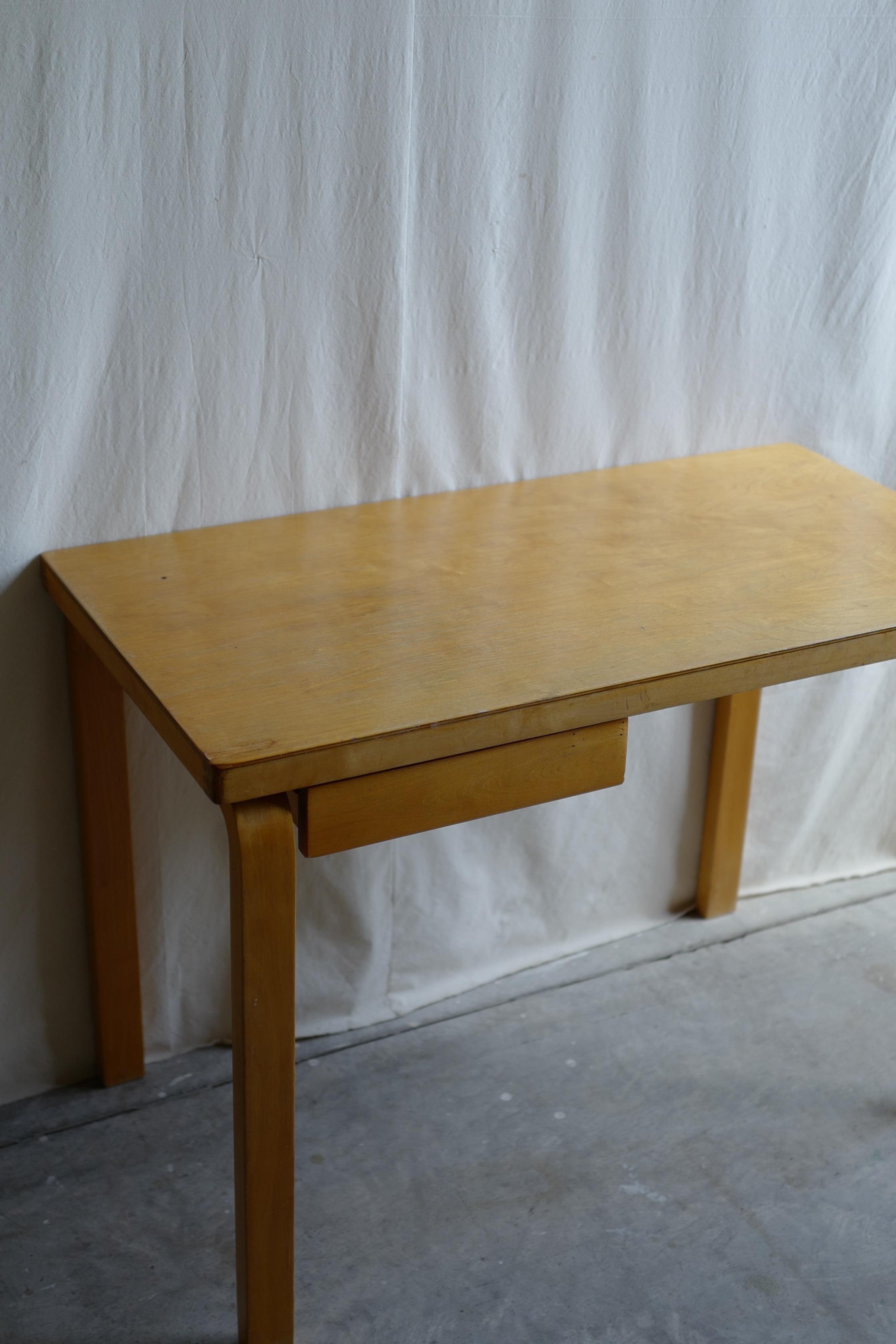 Modern alvar aalto 50's desk natural For Sale