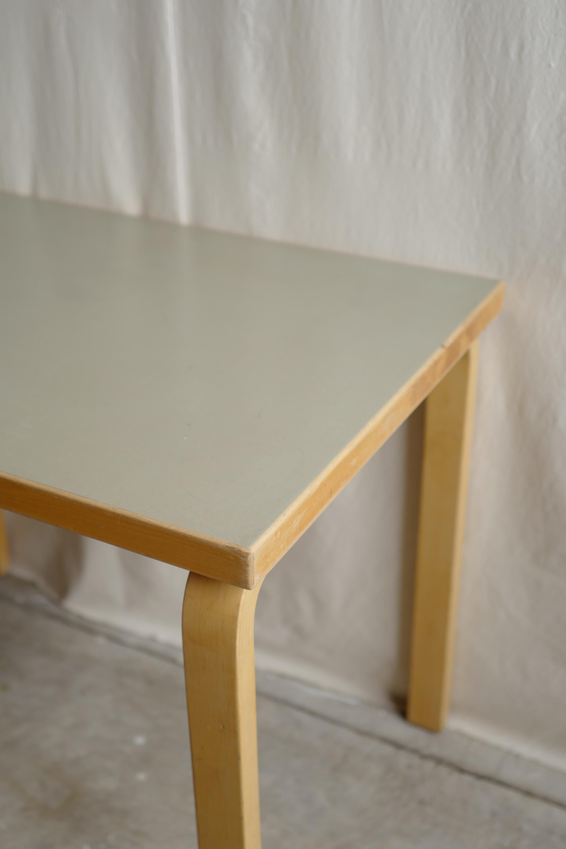 Modern alvar aalto 50's gray linoleum table  For Sale