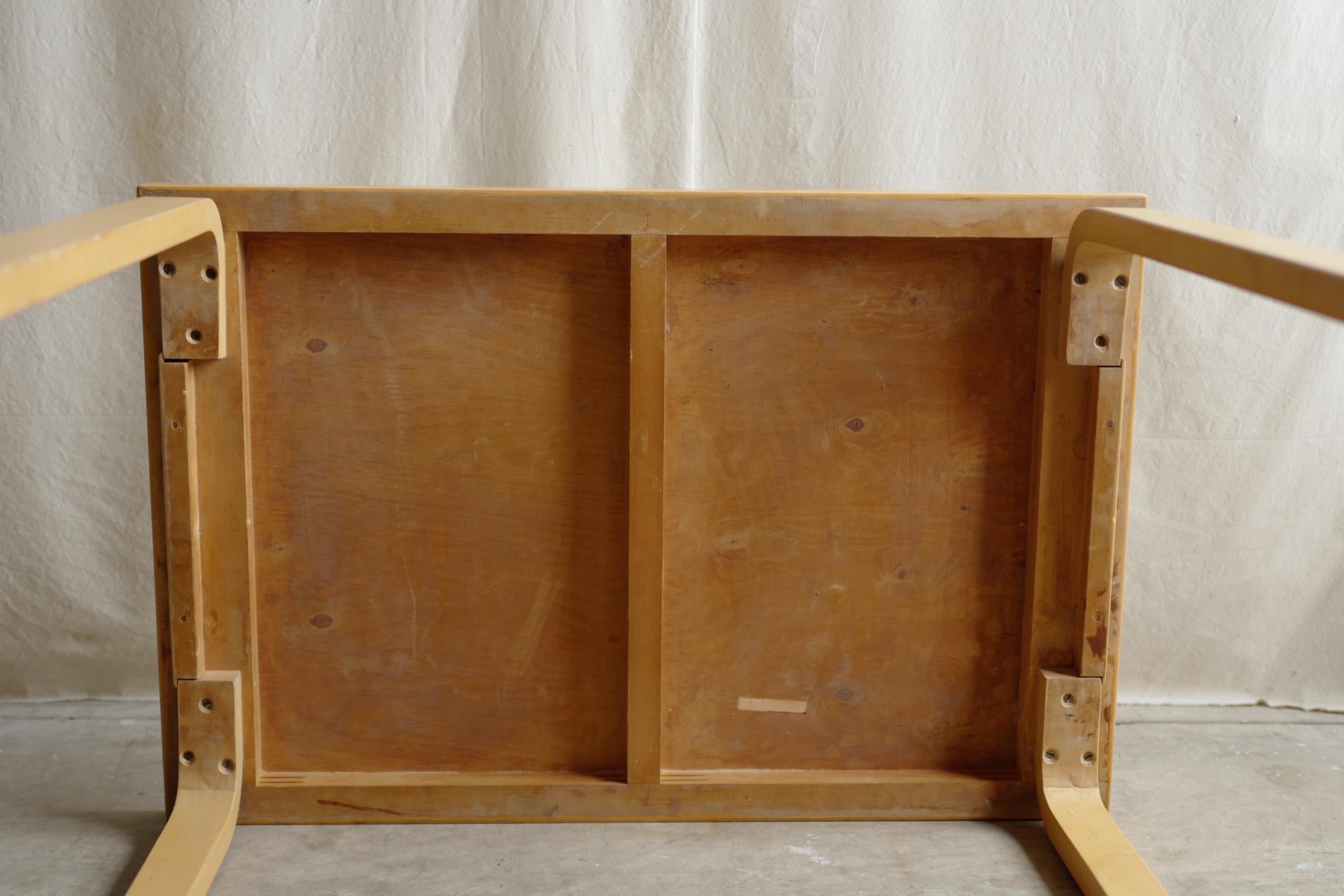 Mid-20th Century alvar aalto 50's gray linoleum table  For Sale
