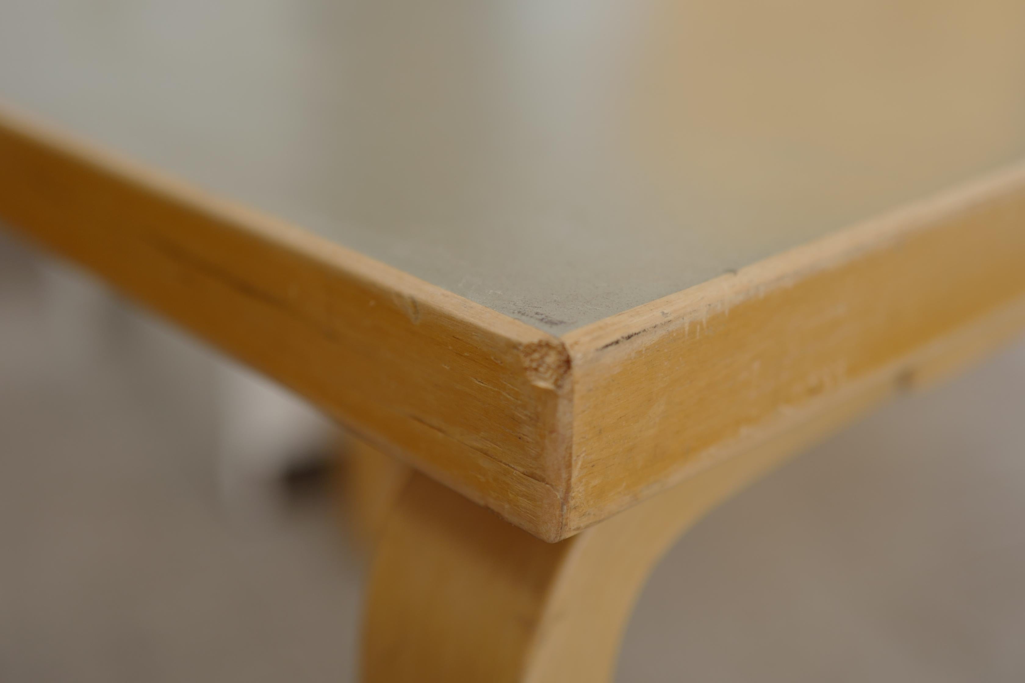 alvar aalto 50's gray linoleum table  For Sale 1