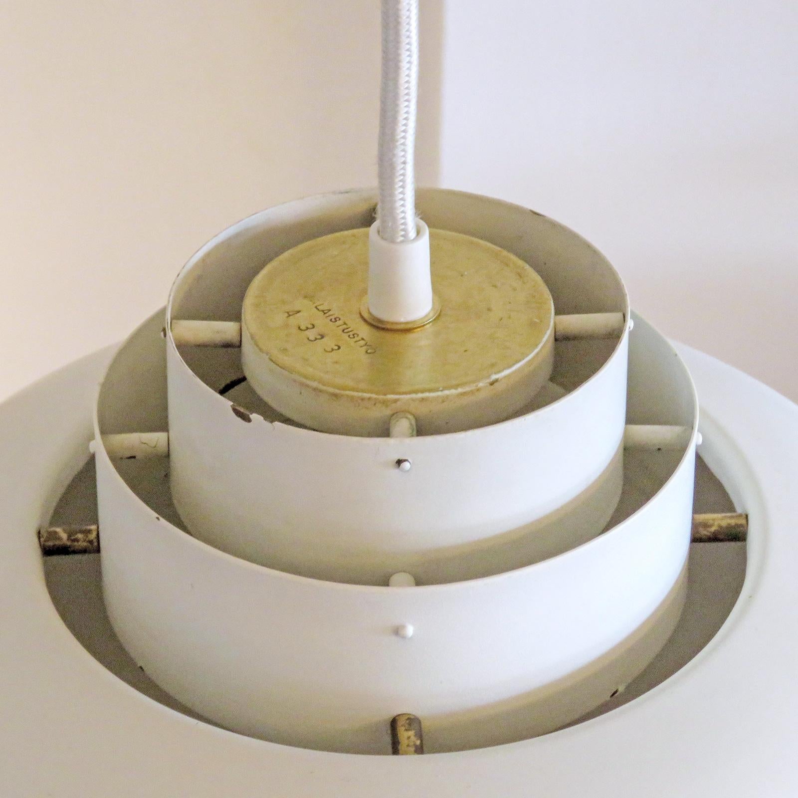 Alvar Aalto A333 Pendant Light, 1950 In Good Condition In Los Angeles, CA