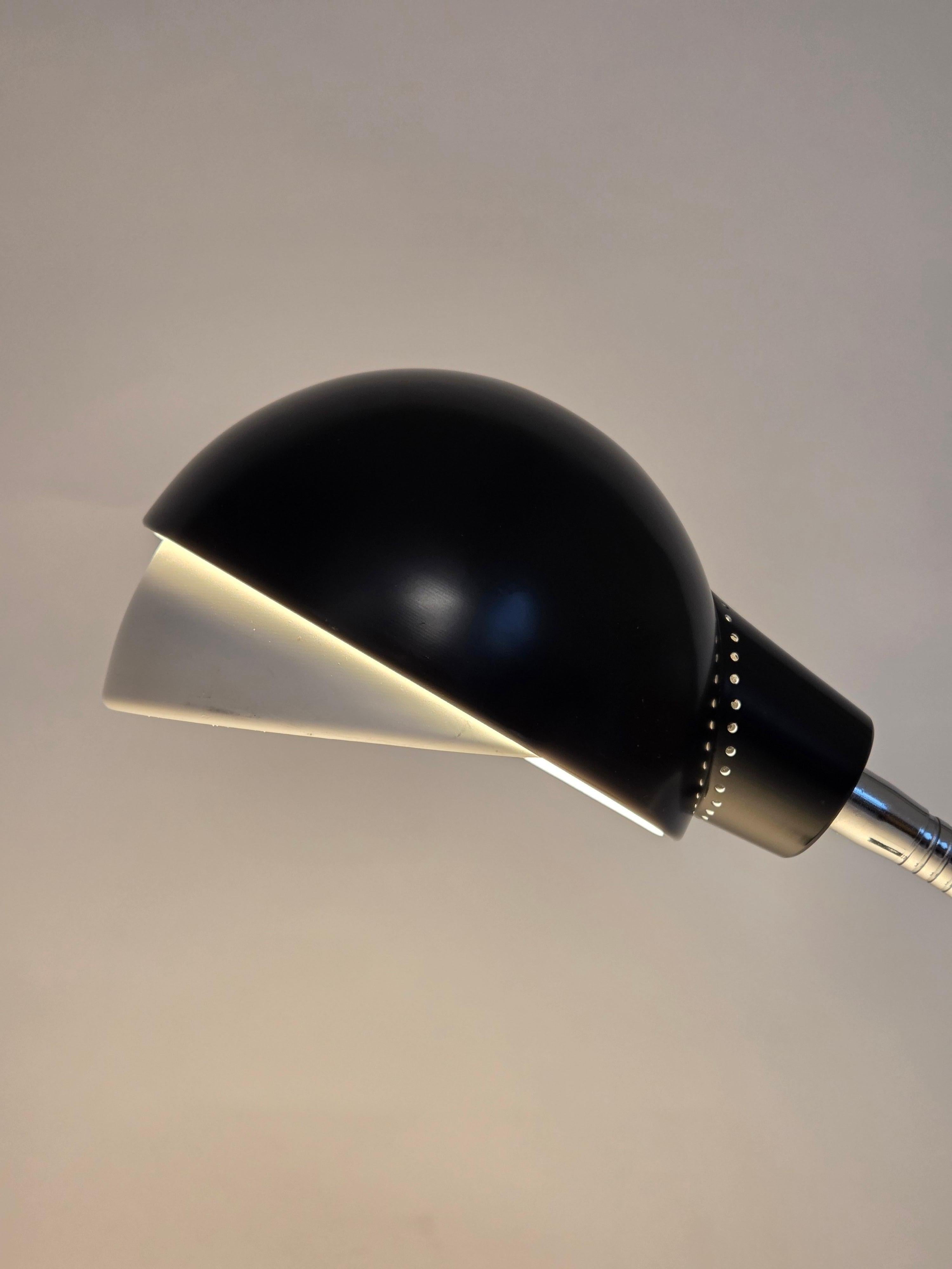 Alvar Aalto A703 Table Lamp for Artek (Skandinavische Moderne) im Angebot