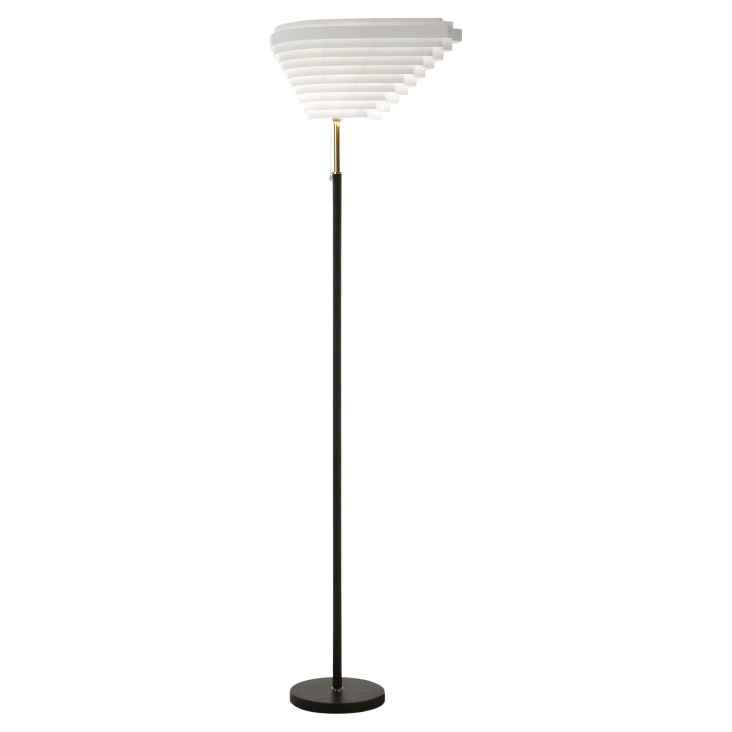 Alvar Aalto Floor Lamp, circa 1954 'Angel Wing' For Sale at 1stDibs | alvar  aalto lampe 1954, alvar aalto lampa 1954, alvar aalto lampe