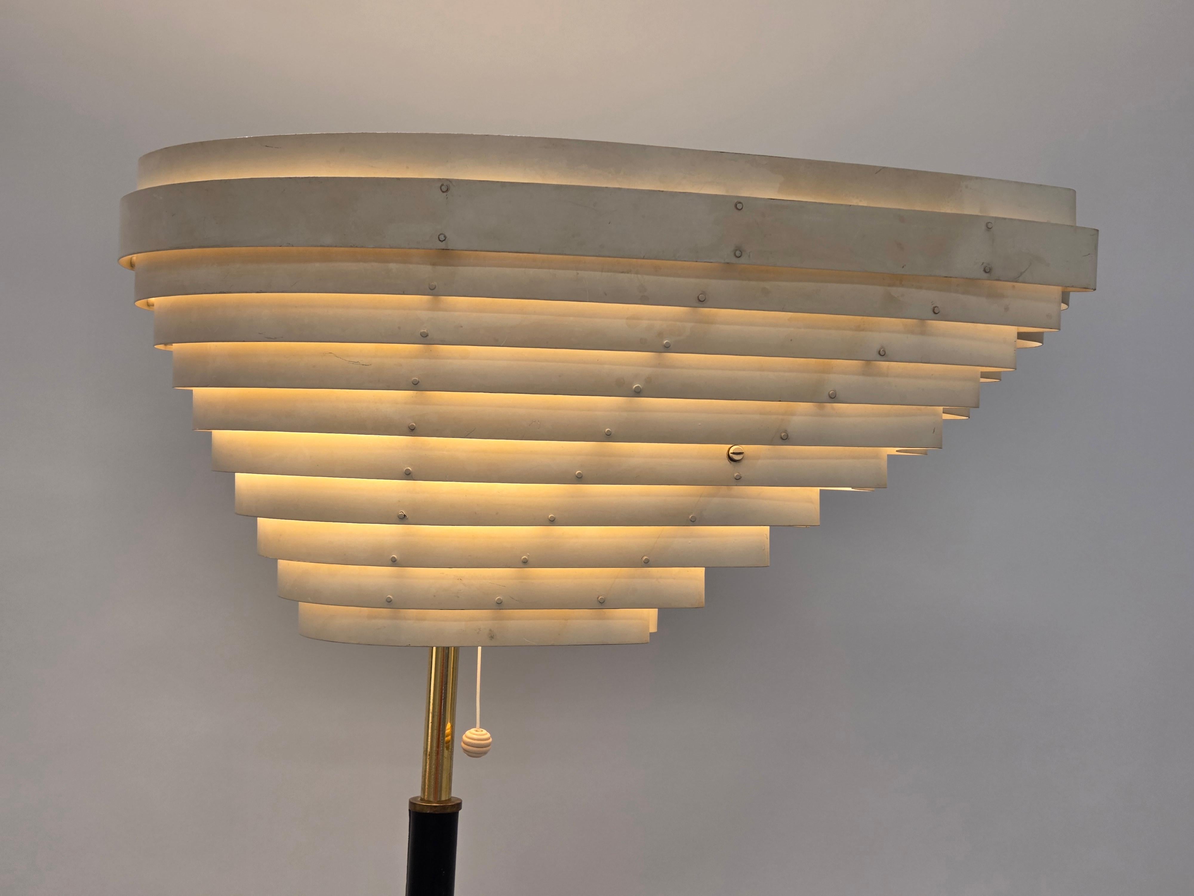 Mid-20th Century Alvar Aalto Angel Wing Floor Lamp A805 By Valaistustyö