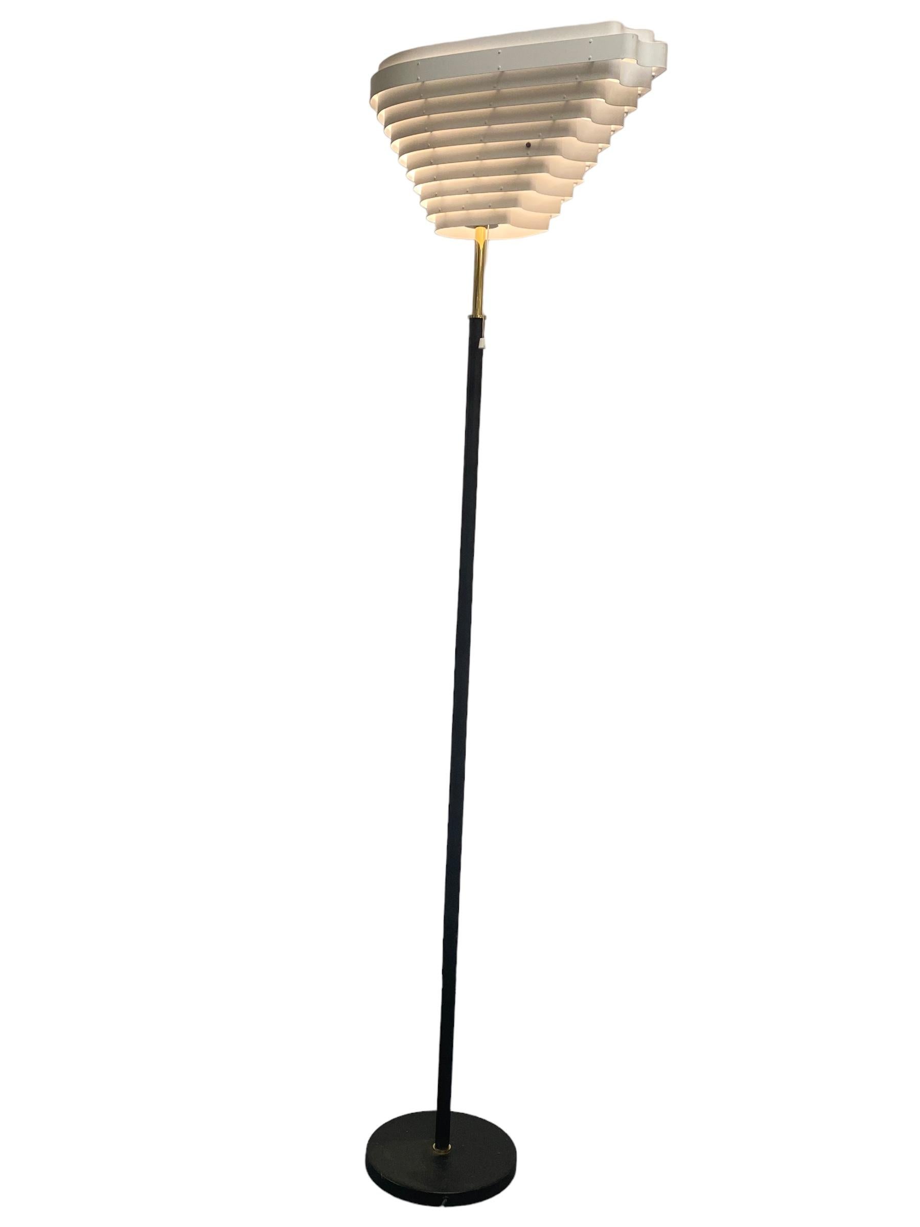 Alvar Aalto  `Angel Wing` Floor Lamp A805 For Sale 1