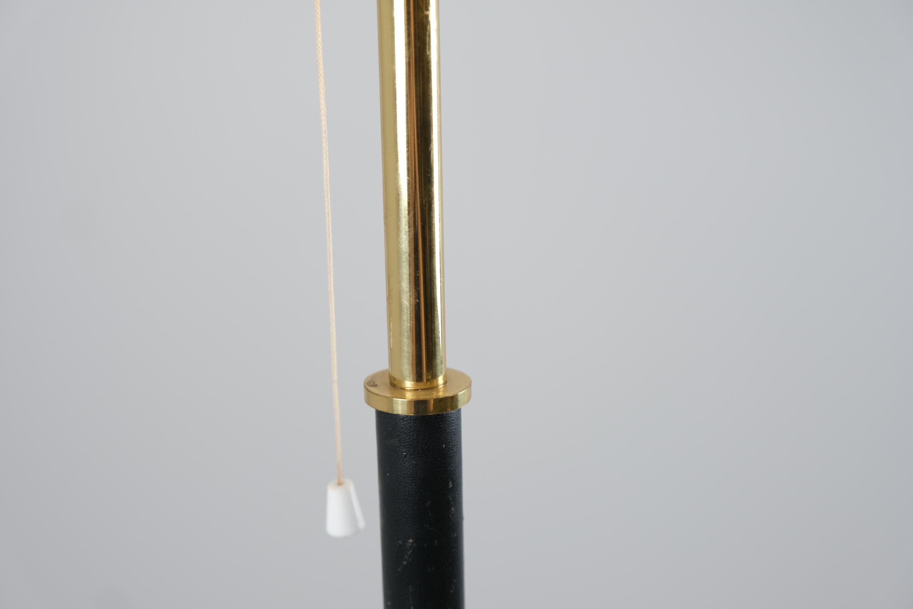 Late 20th Century Alvar Aalto Angel Wing Floor Lamp A805 White, Brass & Leather Valaisinpaja 1980s For Sale
