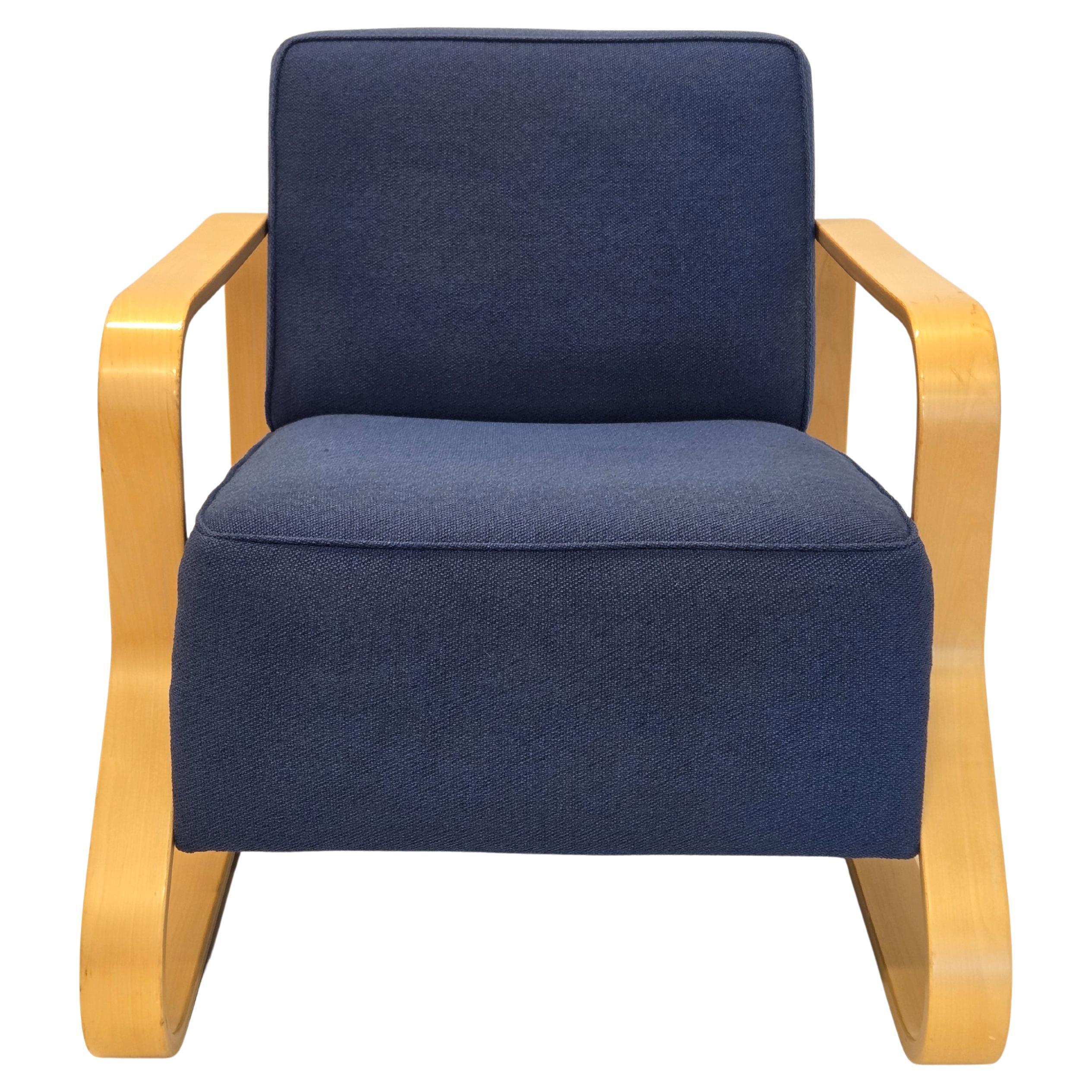 Alvar Aalto Armchair 44 by Artek in vendita