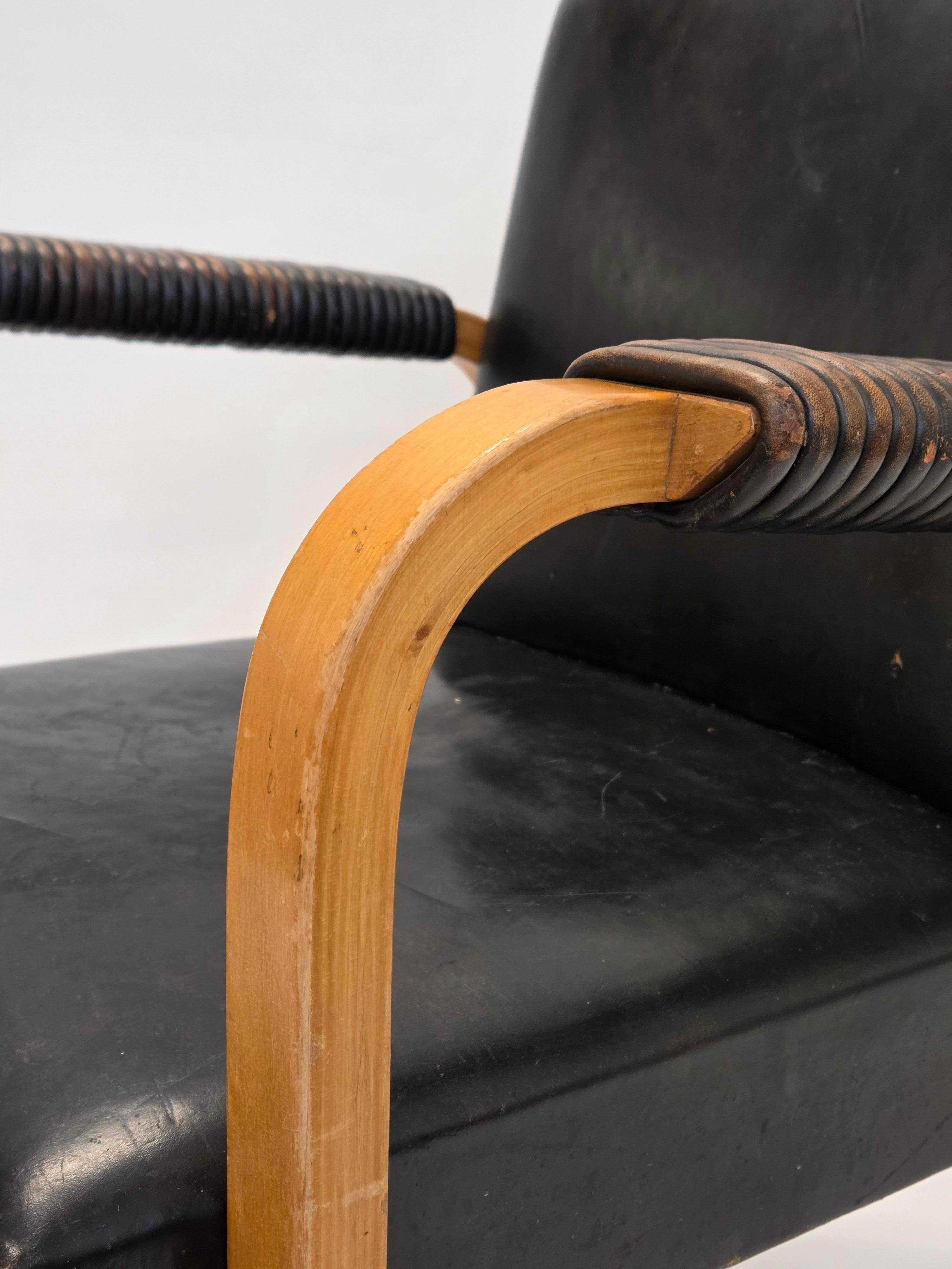 Alvar Aalto Sessel Modell 46 von Artek aus den 1950er Jahren im Angebot 9