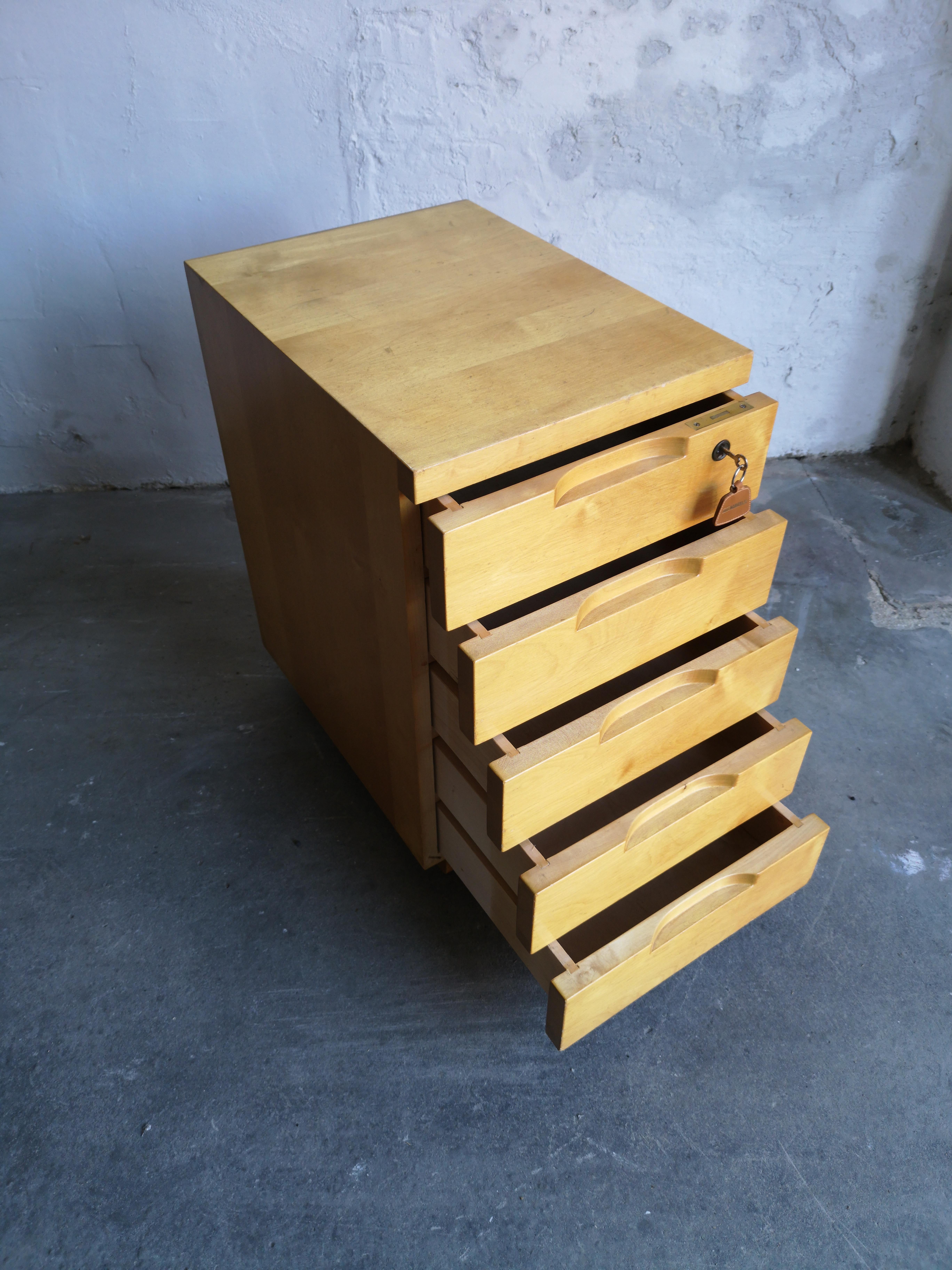 Alvar Aalto / Artek 296 Lacquered Birch Chest of Drawers or Filing Cabinet 3