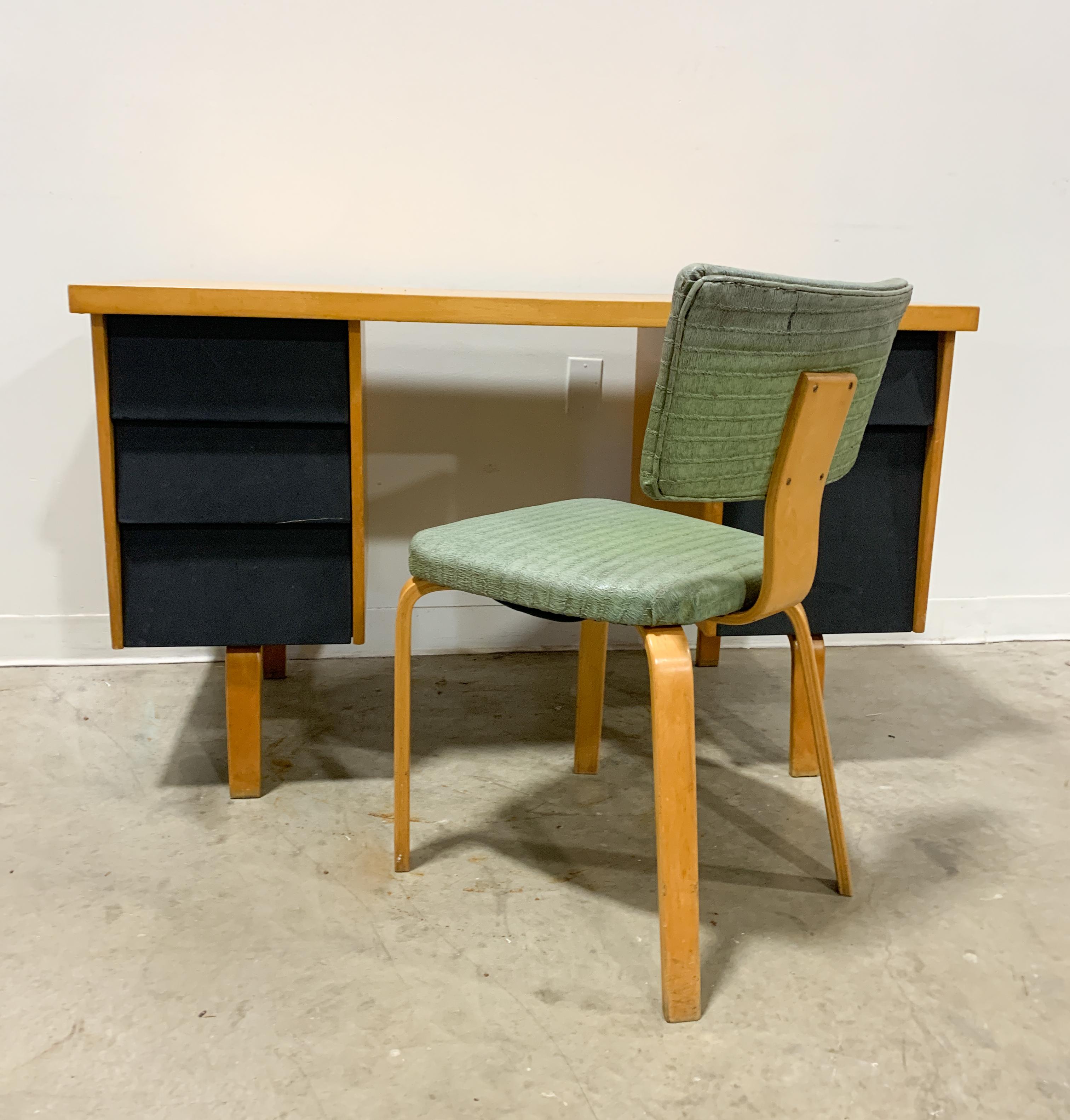 Alvar Aalto Artek-Pascoe 1940s Desk and Chair 3
