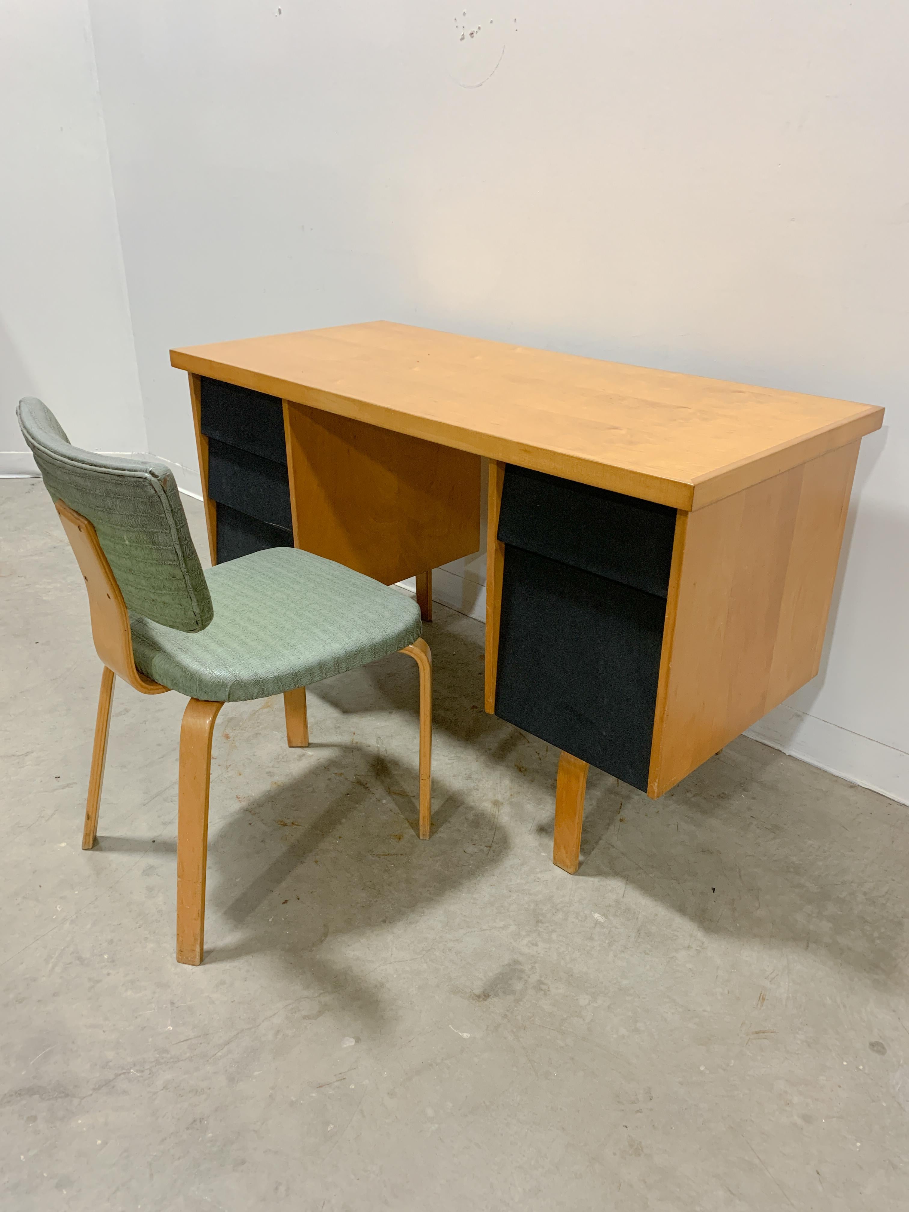 Alvar Aalto Artek-Pascoe 1940s Desk and Chair 1