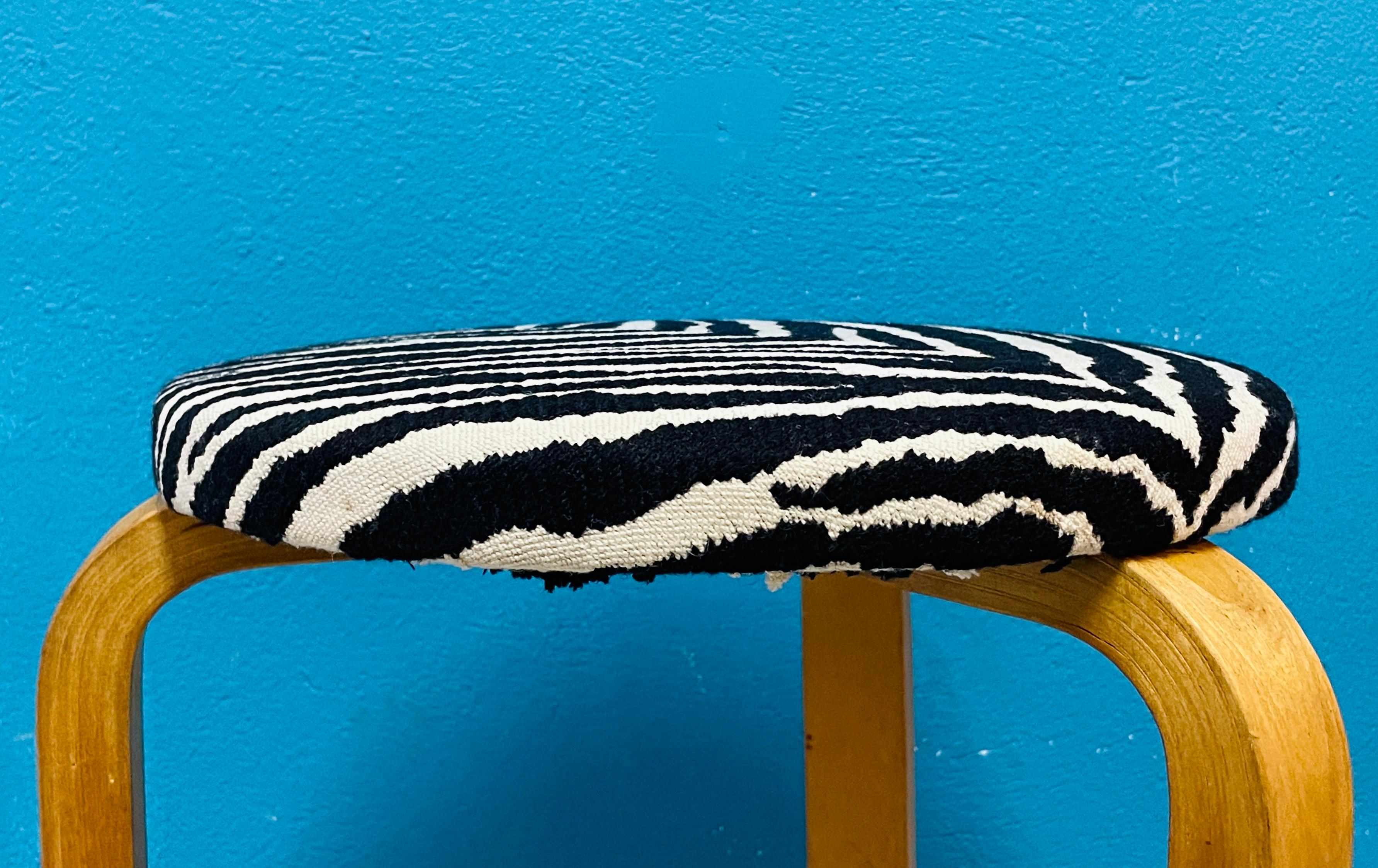 Alvar Aalto Artek Stool 60, Zebra Fabric, Early Version In Fair Condition In Turku, FI