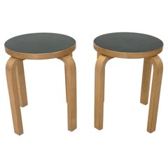Alvar Aalto+Aalto Artek Paire de tabourets E60 Linene Greene Greene Finlande 1960s Vintage Original
