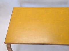 Alvar Aalto Artek Table 81B Jaune Linoléum 1950s Finland Vintage Original
