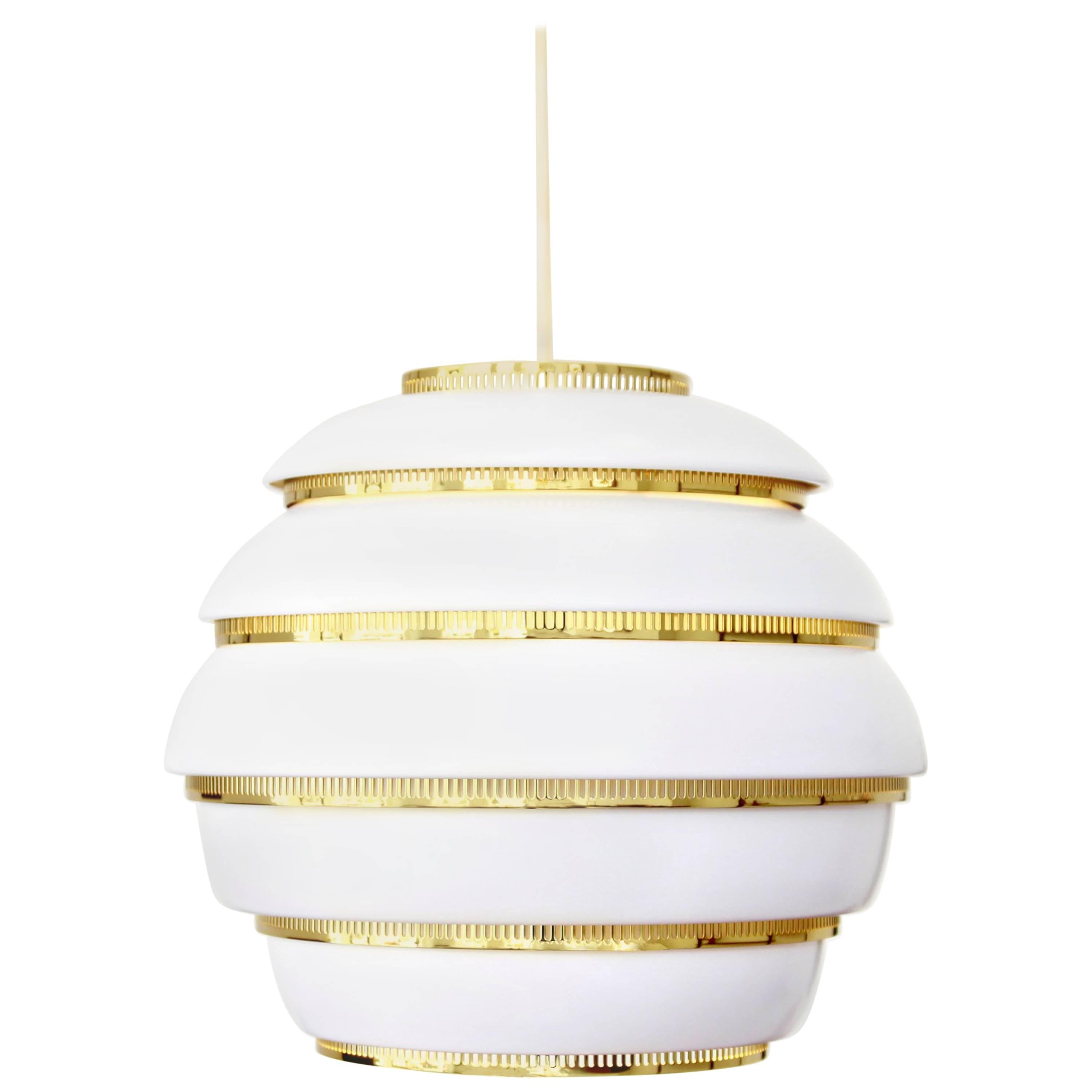 Alvar Aalto Beehive Lamp from Artek Model A331 in White with Brass