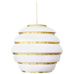 Retro Alvar Aalto Beehive Lamp from Artek Model A331 in White with Brass