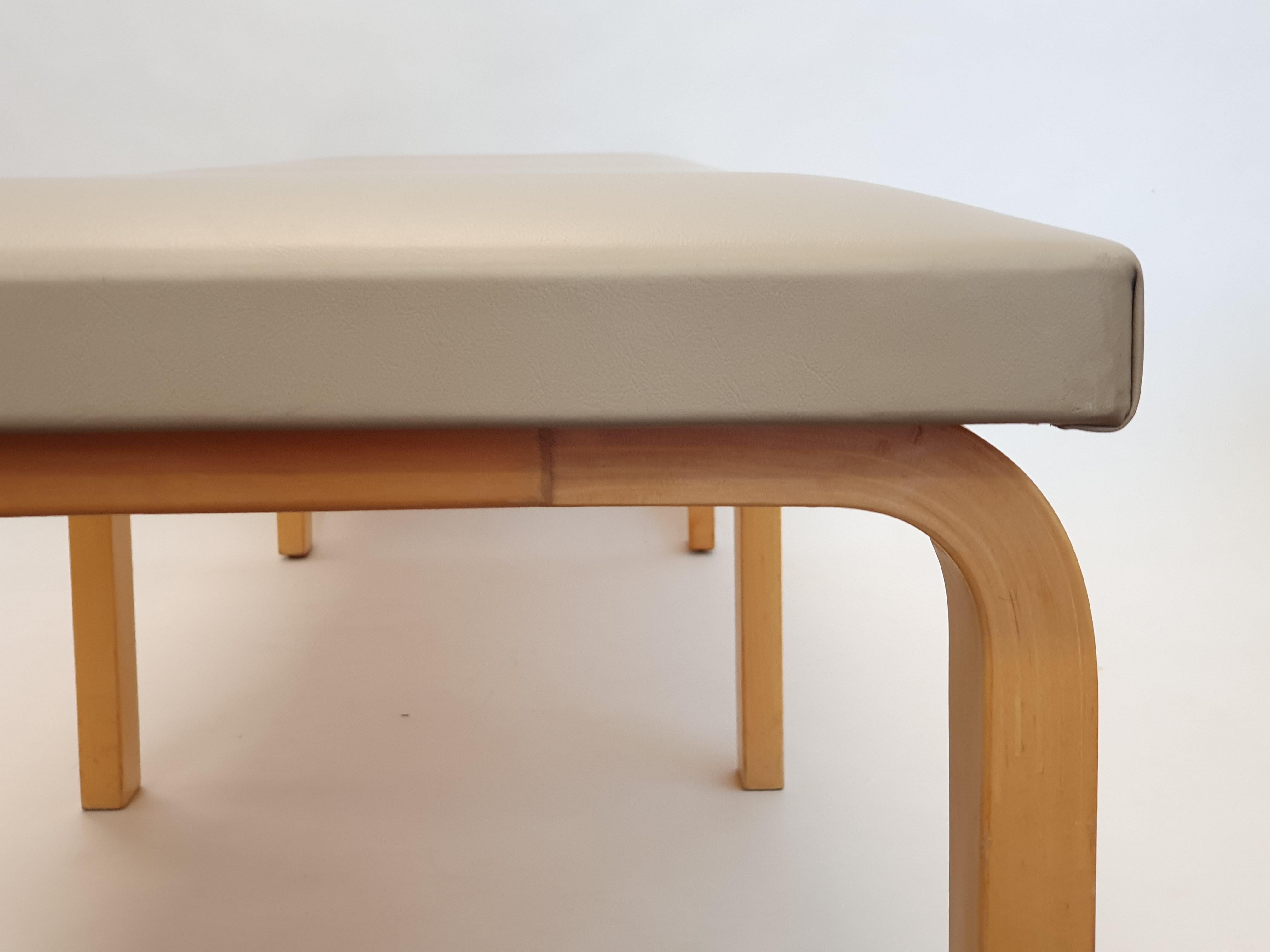 Alvar Aalto Bench 3