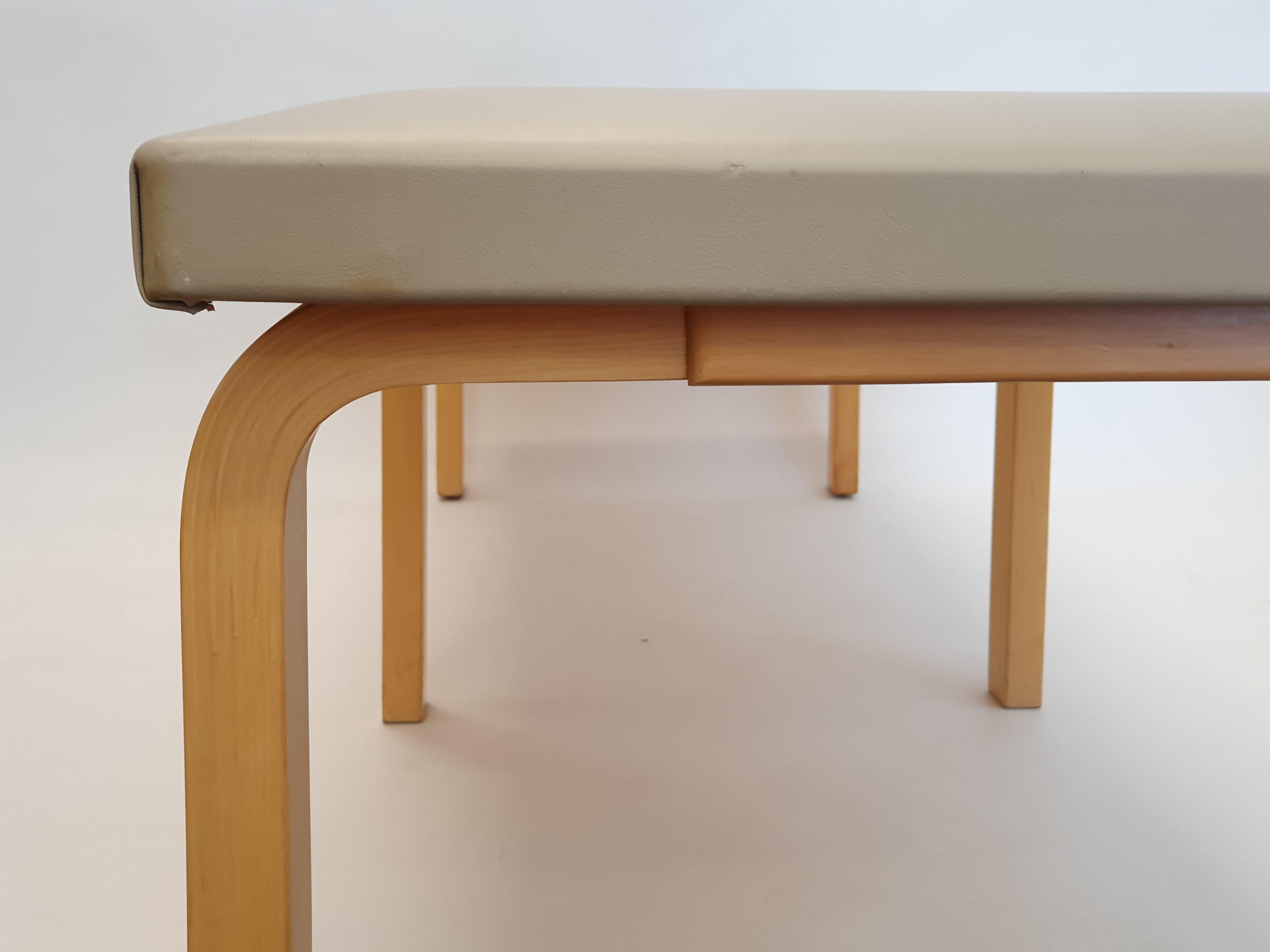 Alvar Aalto Bench 4