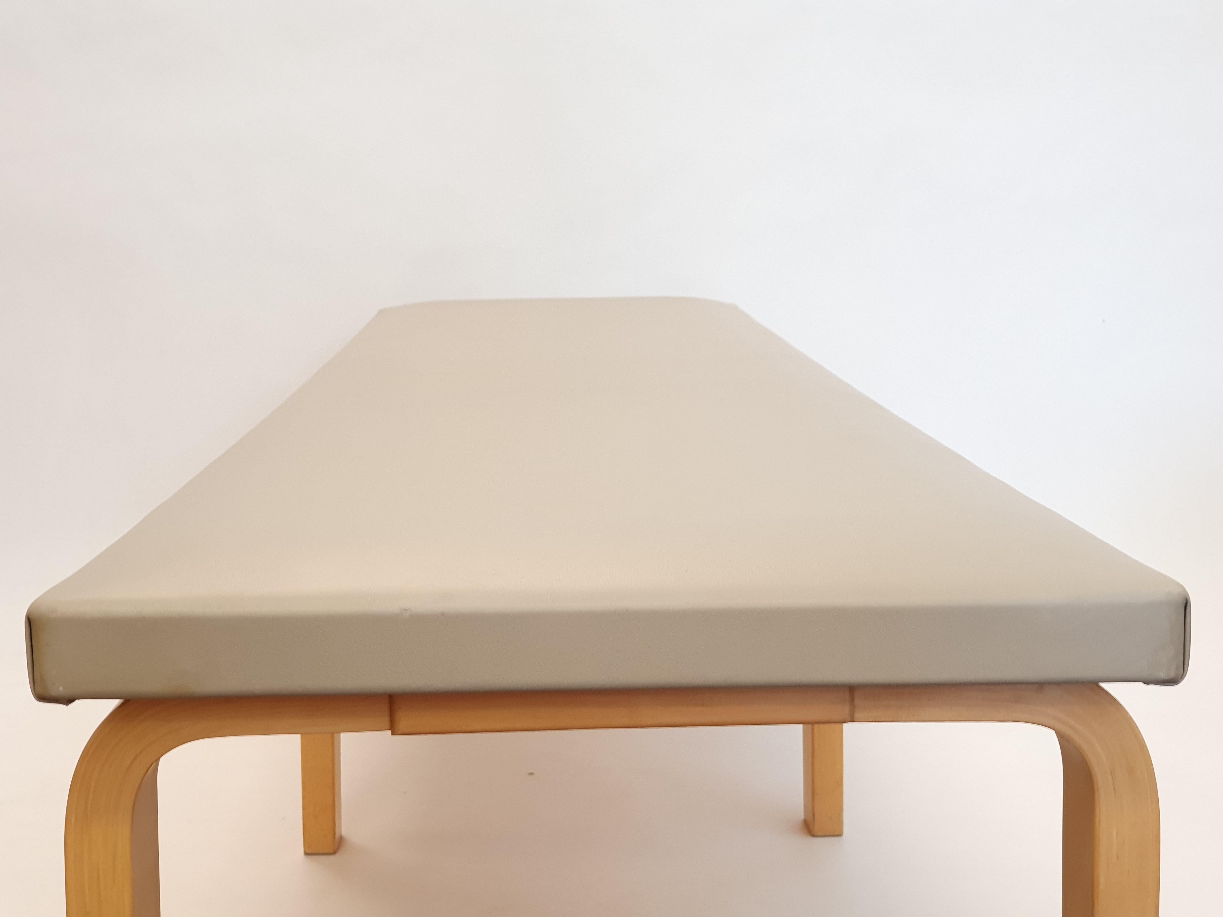 Alvar Aalto Bench 2