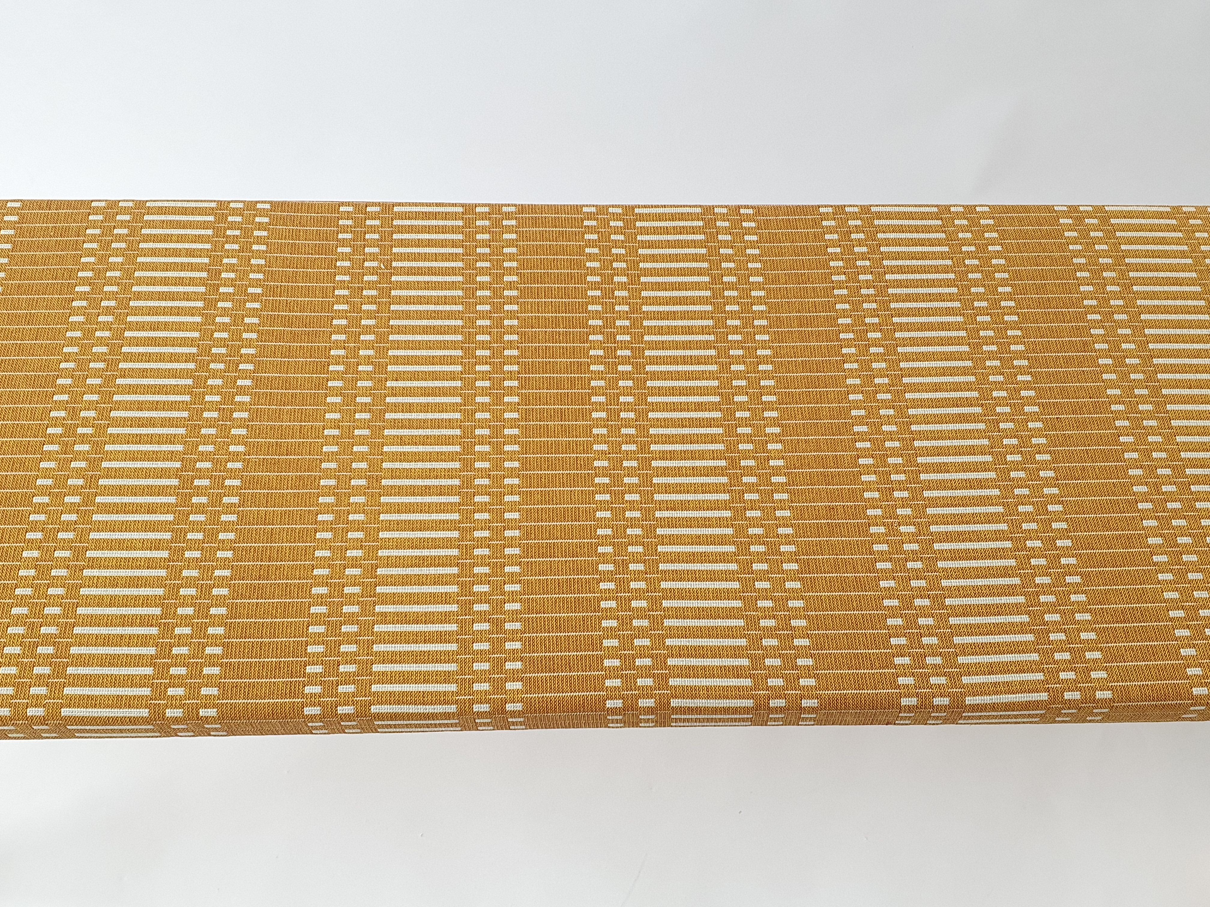 Scandinave moderne Banc Alvar Aalto+Aalto avec Johanna Gullichsen Helios Fabrics en vente