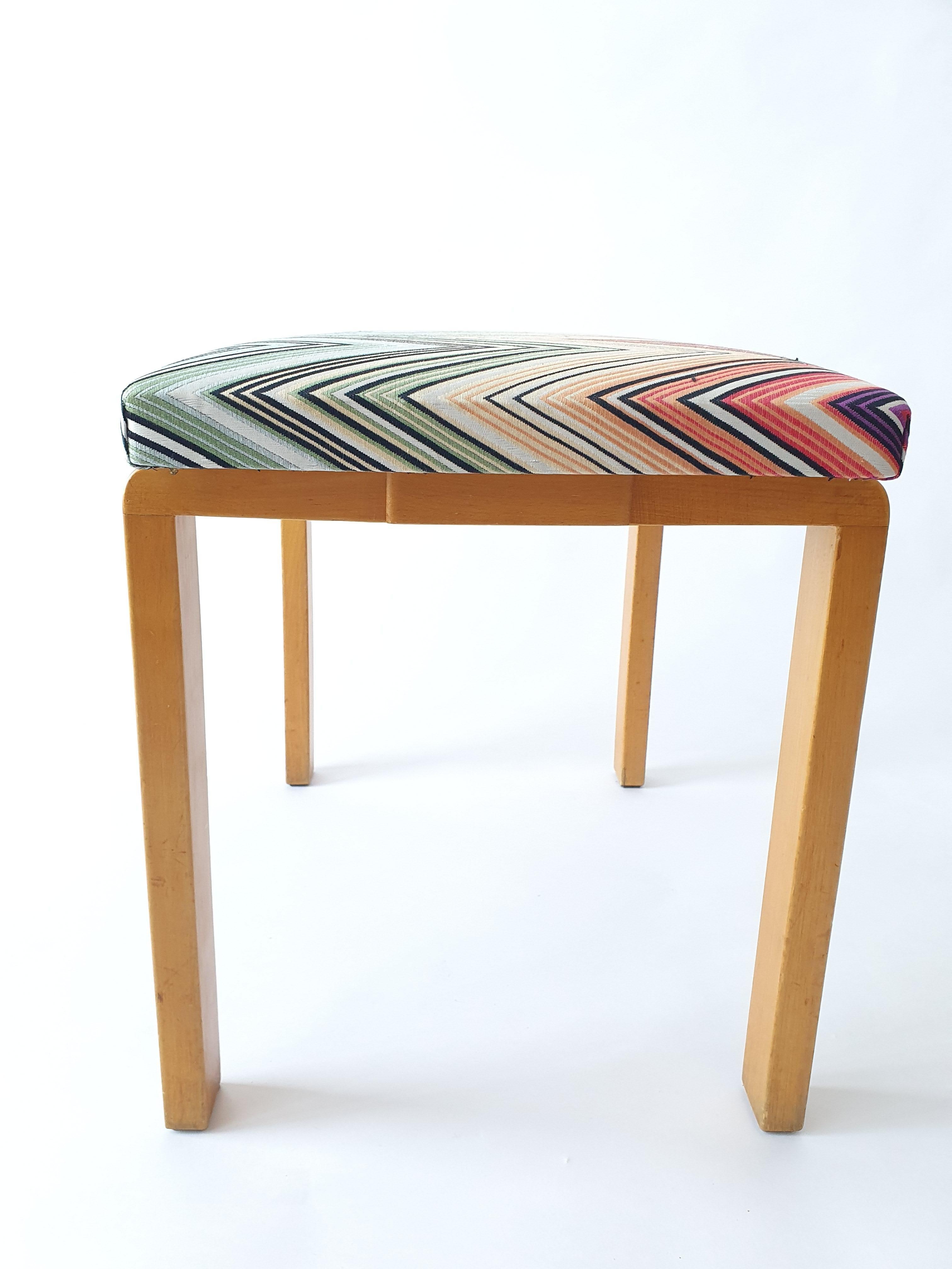 Scandinavo moderno Panca di Alvar Aalto con gambe da guerra di Artek del 1940 in vendita