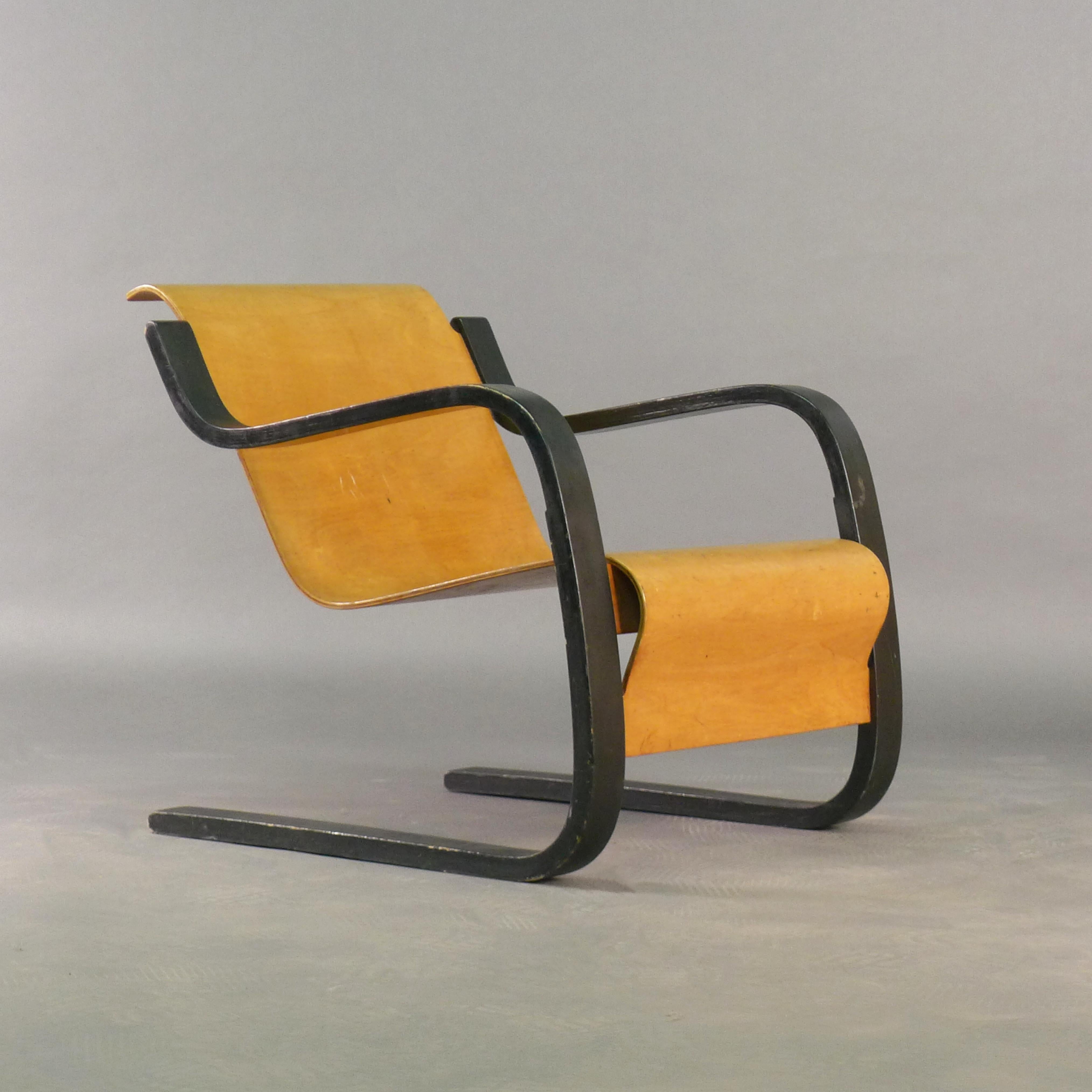 Scandinavian Modern Alvar Aalto, Birch Plywood Cantilever Chair, Model 31, Huonekalu-ja, Finland For Sale