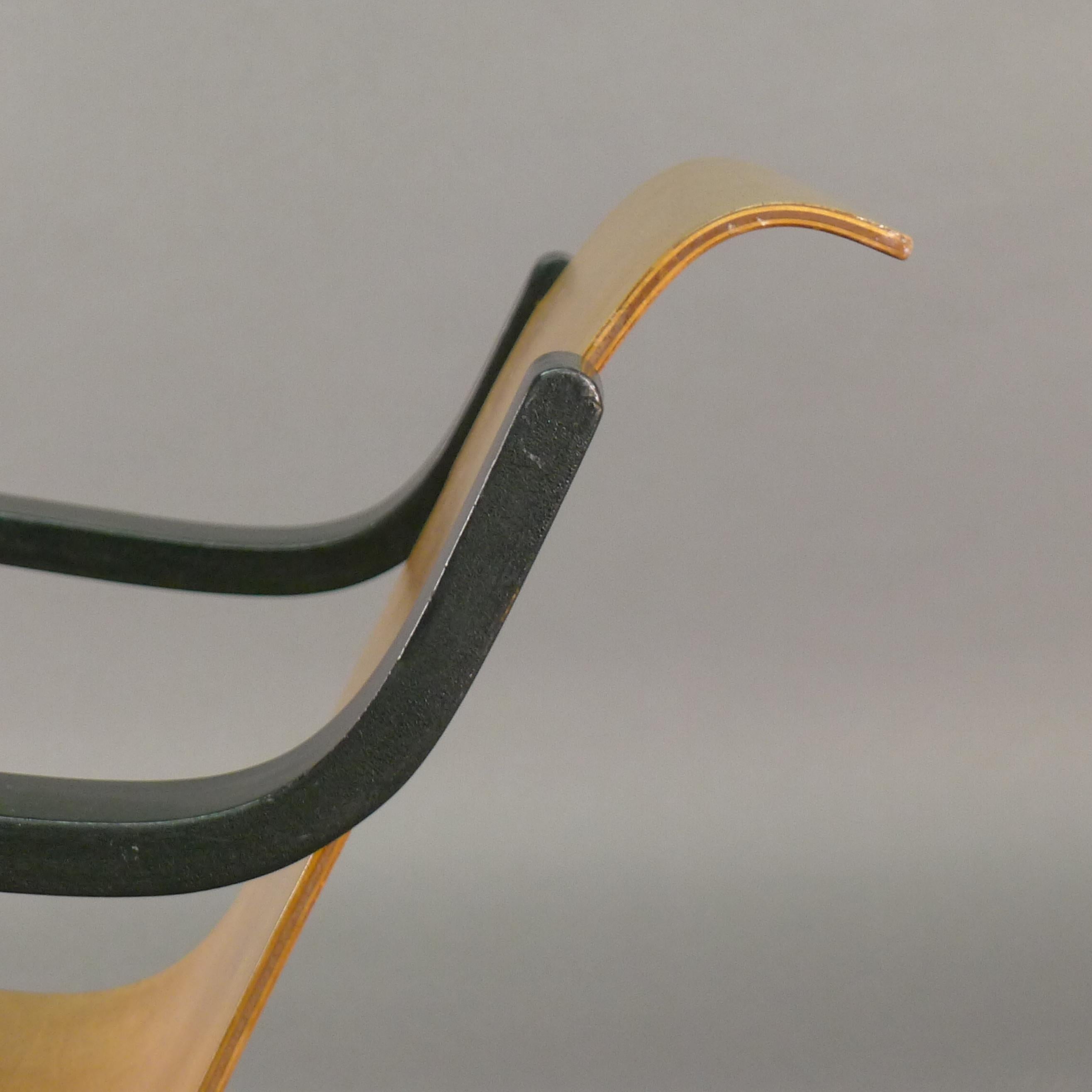 Bouleau Alvar Aalto, chaise cantilever en contreplaqué de bouleau, modèle 31, Huonekalu-ja, Finlande en vente