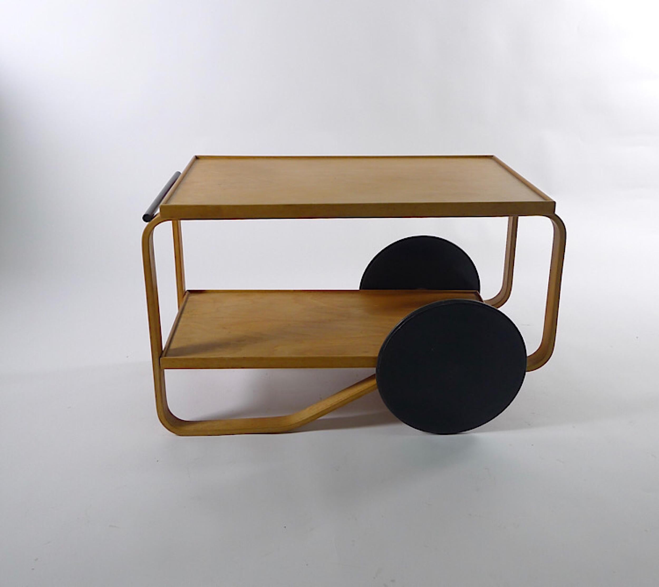 Woodwork Alvar Aalto, Birch Serving Trolley, Model 98/901, Designed 1935, Finmar Label For Sale