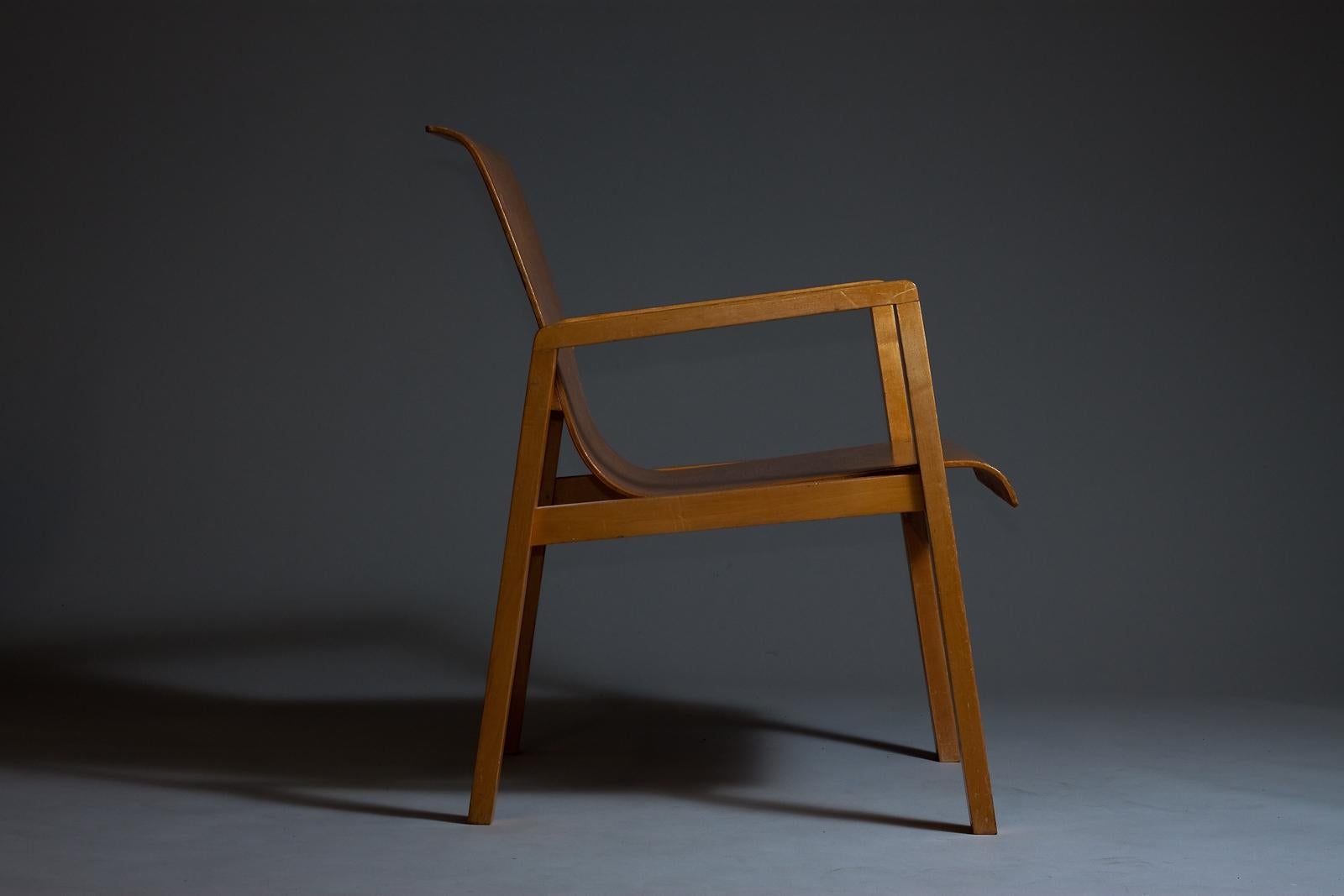 Mid-Century Modern Alvar Aalto, c.1950's Hallway chair model 402, for Paimio Sanatorium