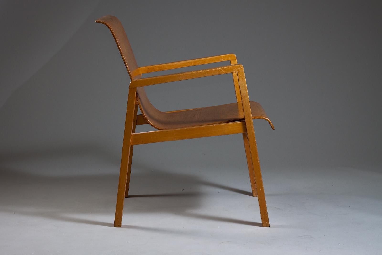 Finnish Alvar Aalto, c.1950's Hallway chair model 402, for Paimio Sanatorium