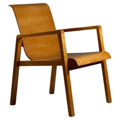 Alvar Aalto, fauteuil de couloir modèle 402 des années 1950 pour le sanatorium de Paimio