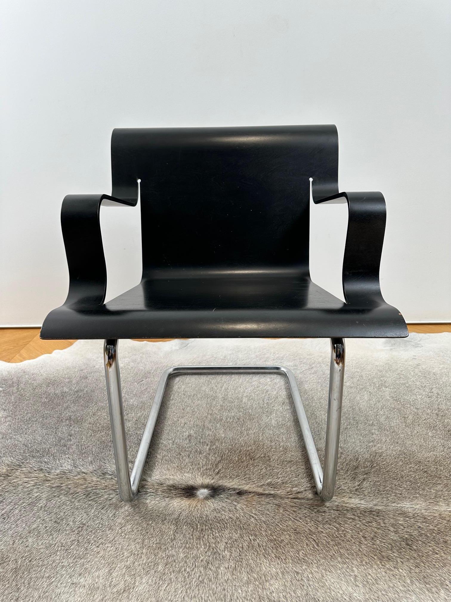Seltener freitragender Alvar Aalto-Sessel Modell 26, Artek, Finnland im Angebot 5