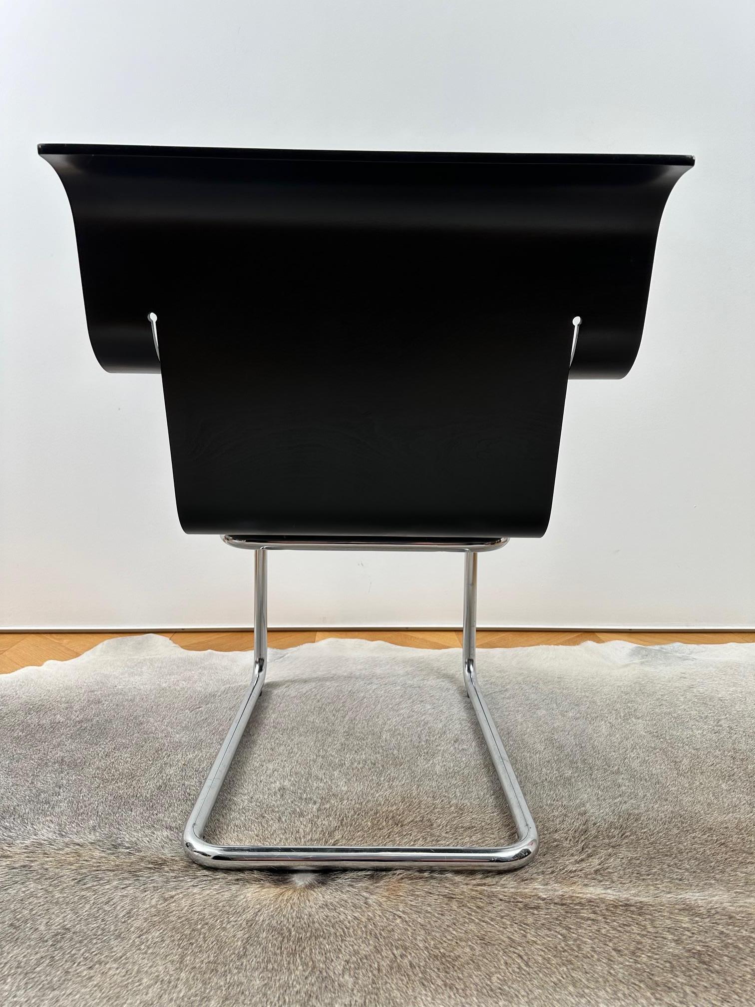 Seltener freitragender Alvar Aalto-Sessel Modell 26, Artek, Finnland im Angebot 8
