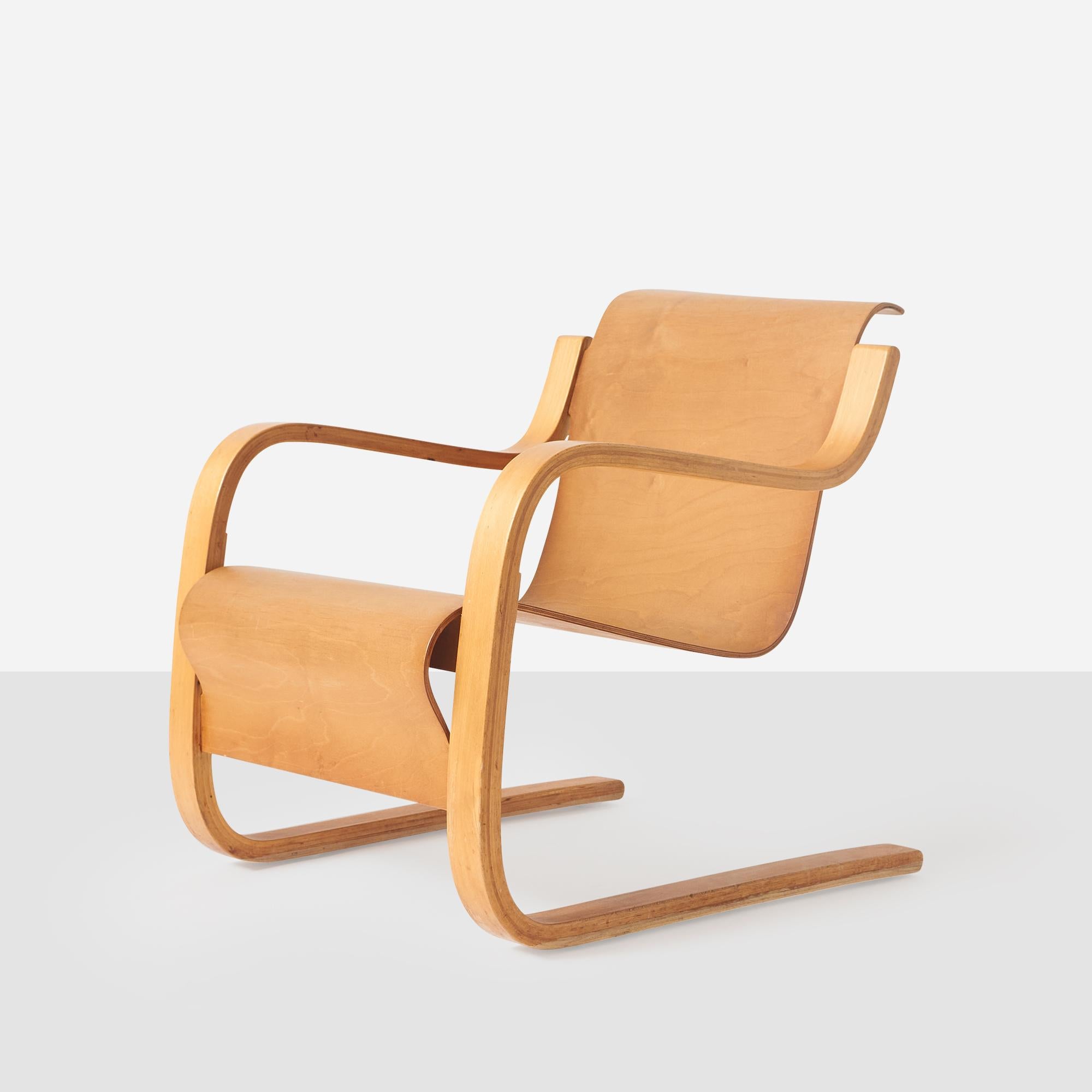 Scandinavian Modern Alvar Aalto Cantilever Chair, Model 31 For Sale