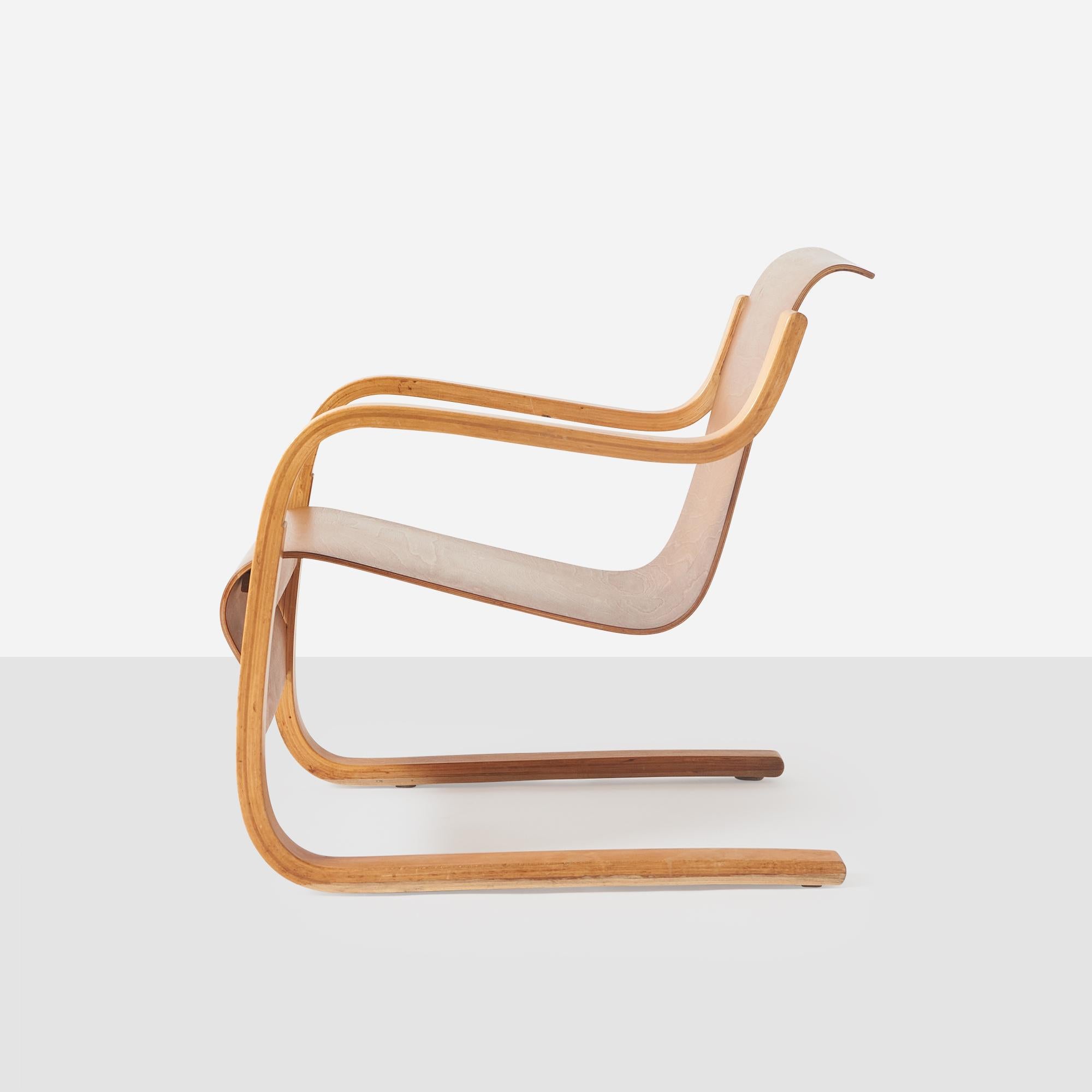 Freitragender Stuhl von Alvar Aalto, Modell 31 (Laminiert) im Angebot