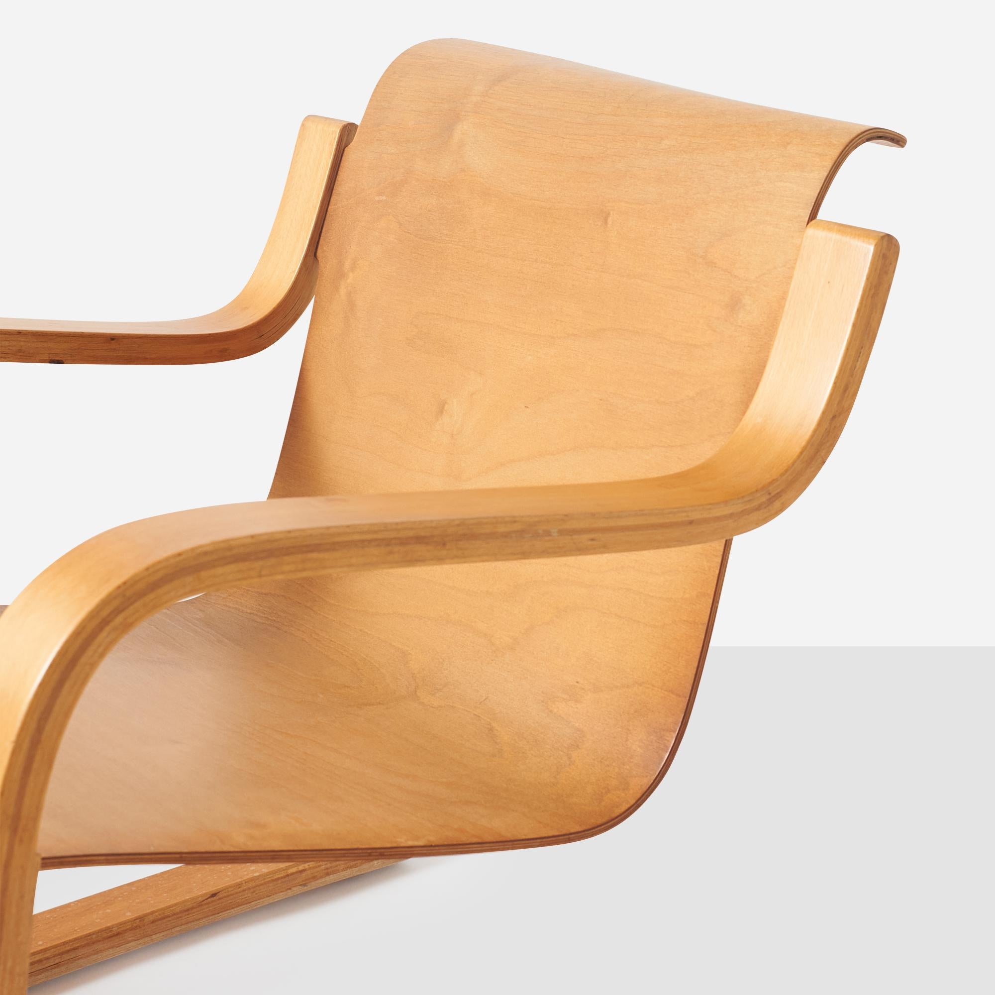 Freitragender Stuhl von Alvar Aalto, Modell 31 (Mitte des 20. Jahrhunderts) im Angebot