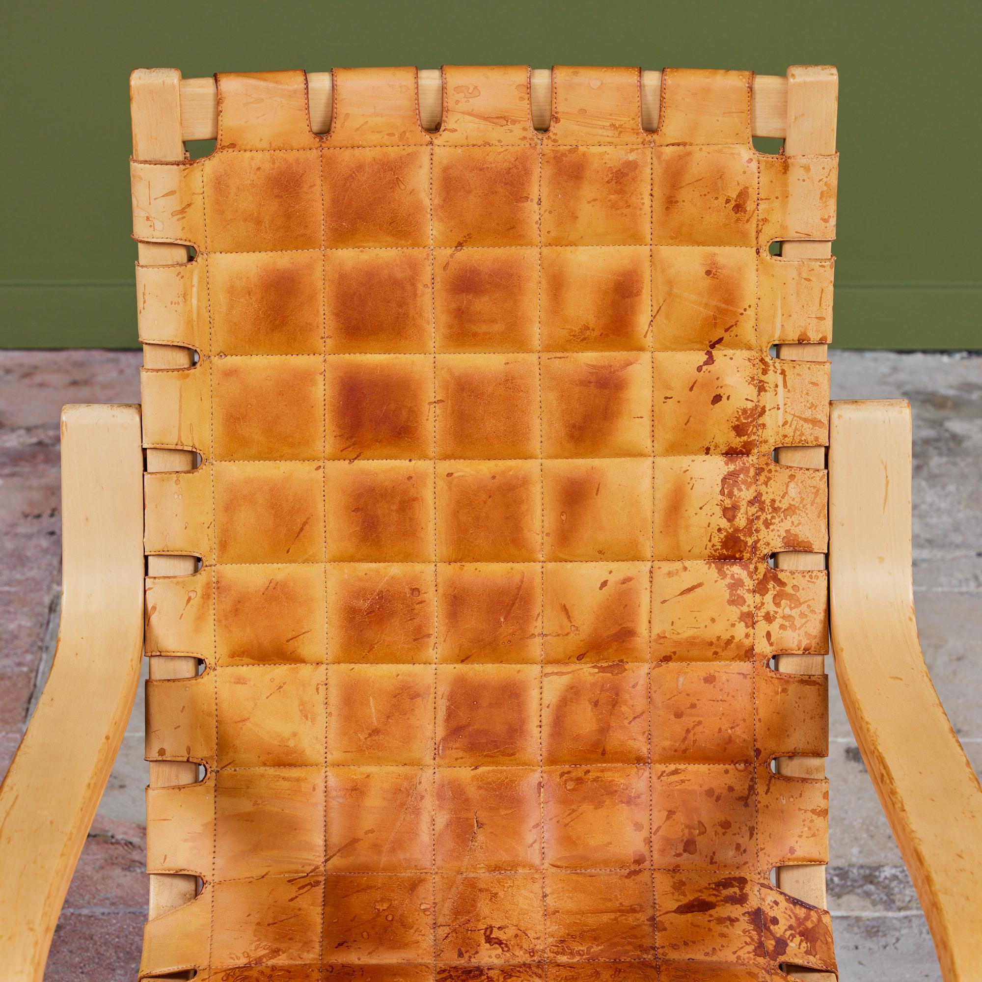 Alvar Aalto Cantilevered Leather Lounge Chair for Artek For Sale 9