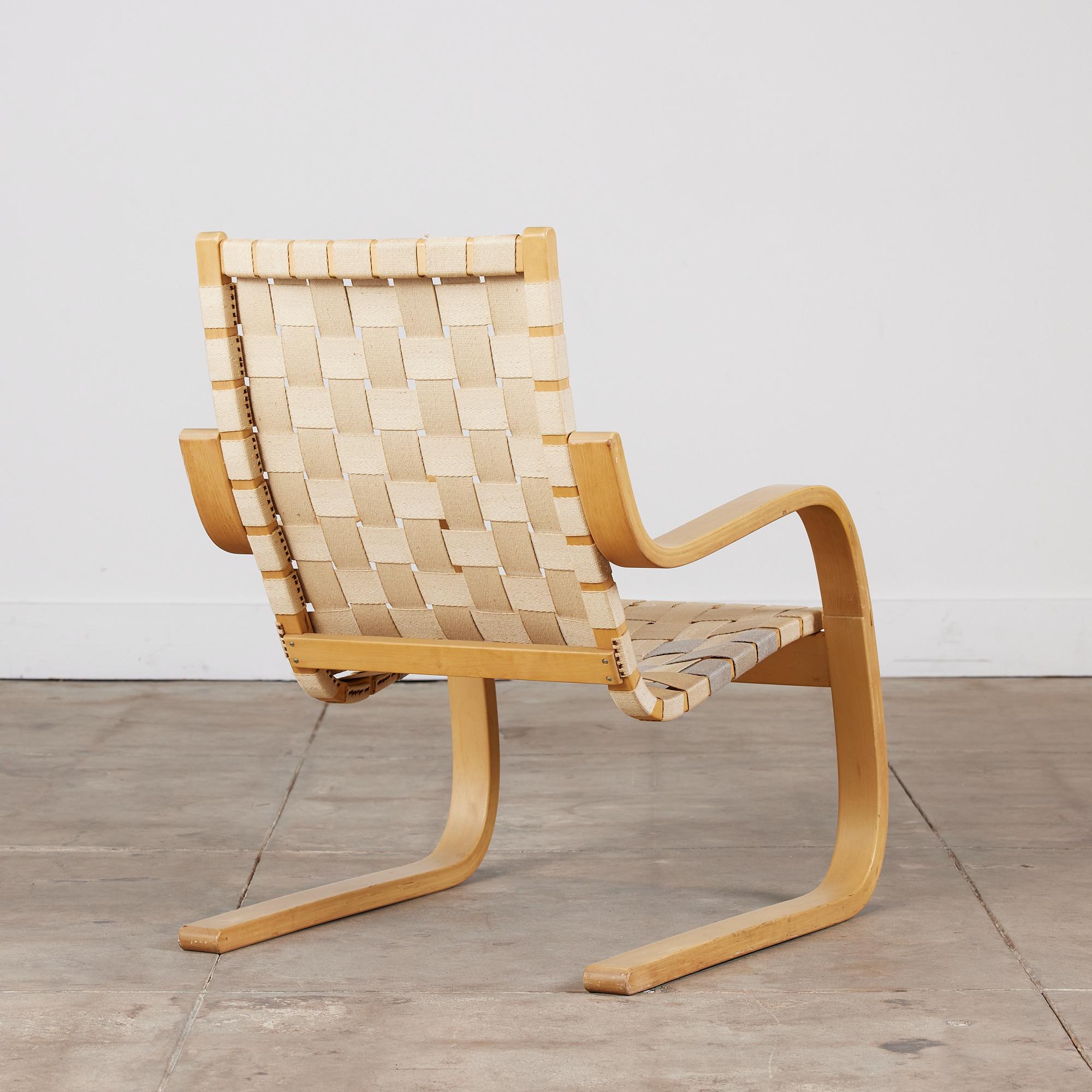 Alvar Aalto Cantilevered Lounge Chair for Artek In Good Condition In Los Angeles, CA
