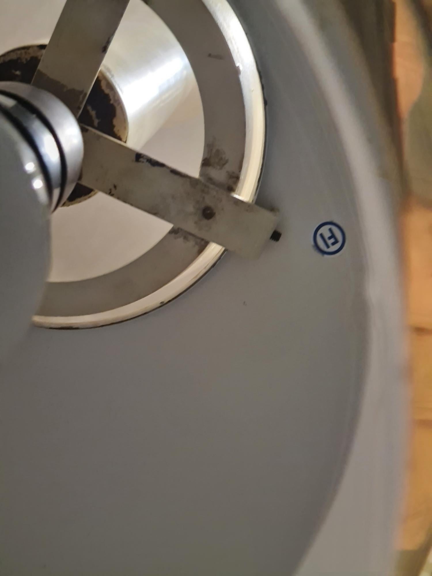Lampada da soffitto Alvar Aalto Modello A335B, Ottone e metallo bianco, Valaistustyö anni '50 in vendita 7