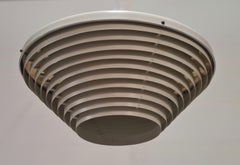 Alvar Aalto Ceiling Lamp Model. A605 in White & Brass, Valaistustyö 1950s