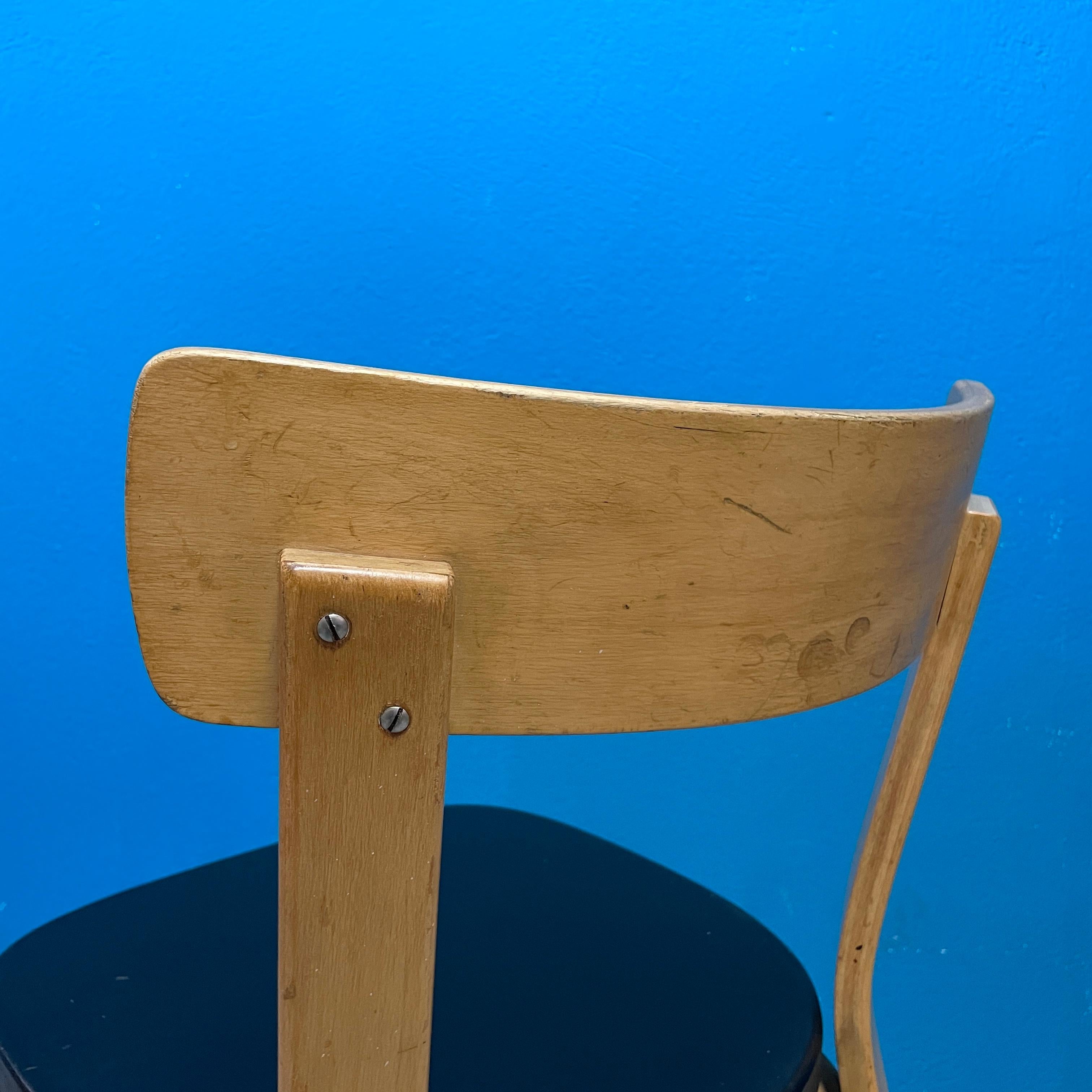 Birch Alvar Aalto Chair 69 for Artek Finland, Vintage Condition