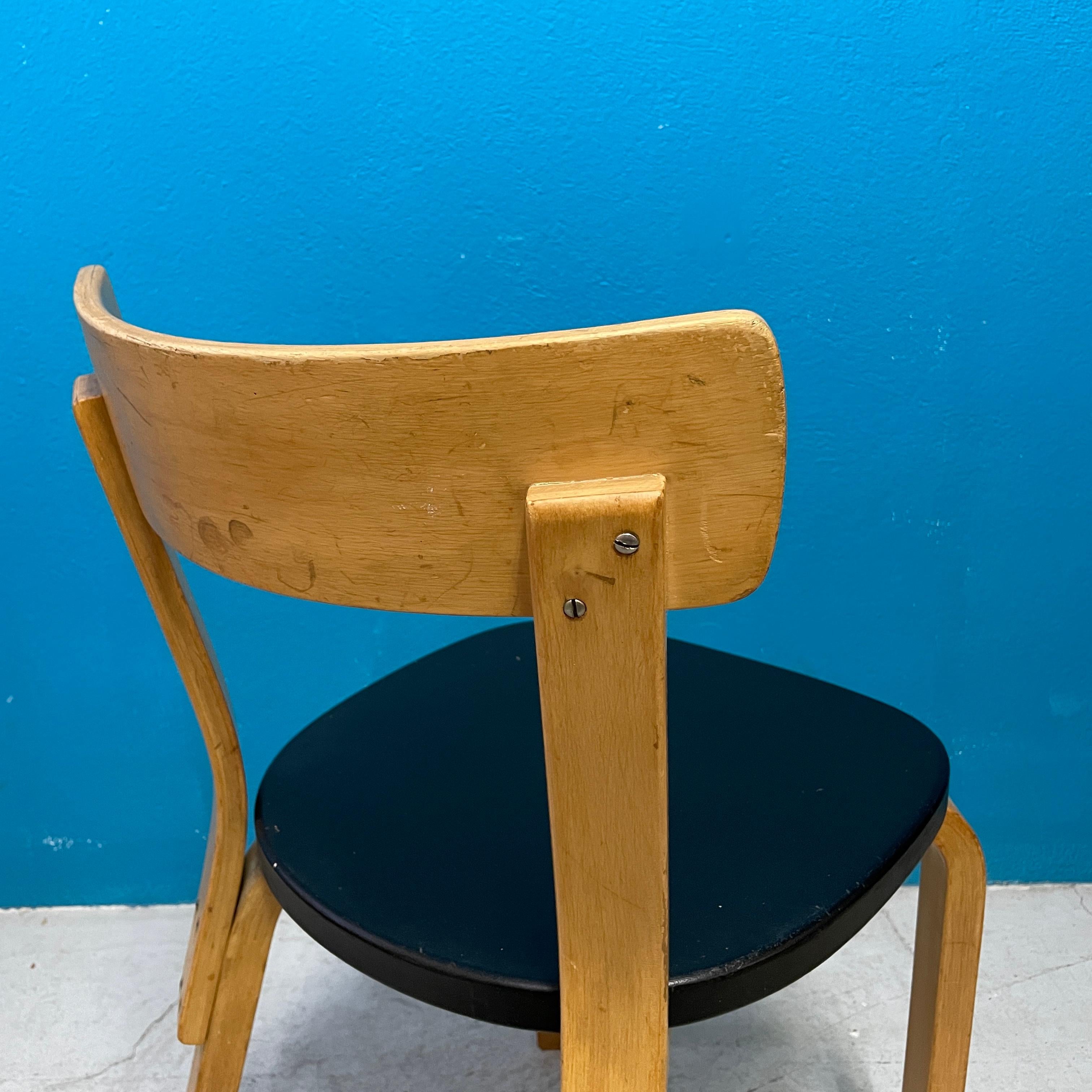 Alvar Aalto Chair 69 for Artek Finland, Vintage Condition 2