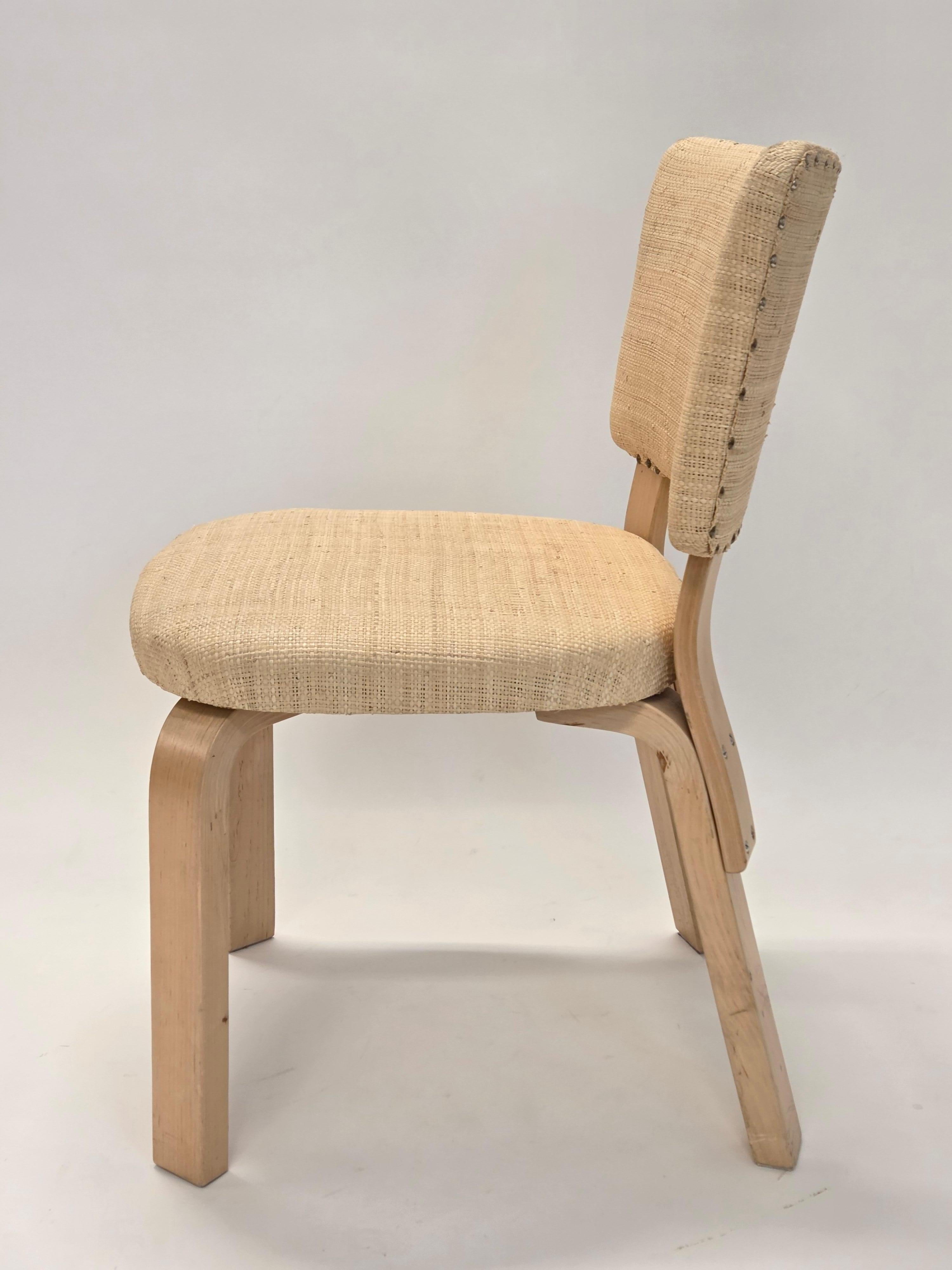Alvar Aalto chair model 62 by Artek 1950s For Sale 3