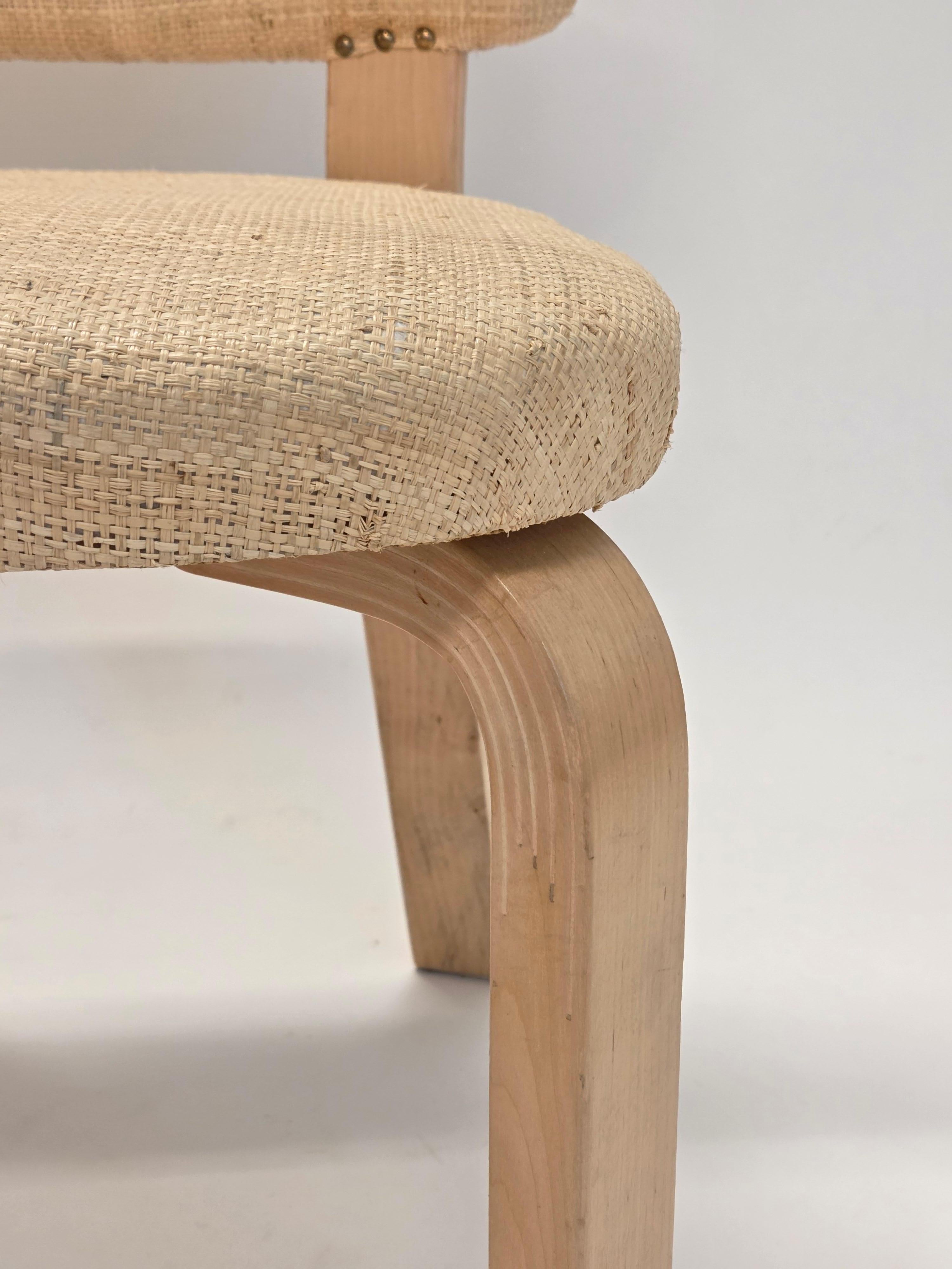 Scandinavian Modern Alvar Aalto chair model 62 by Artek 1950s For Sale