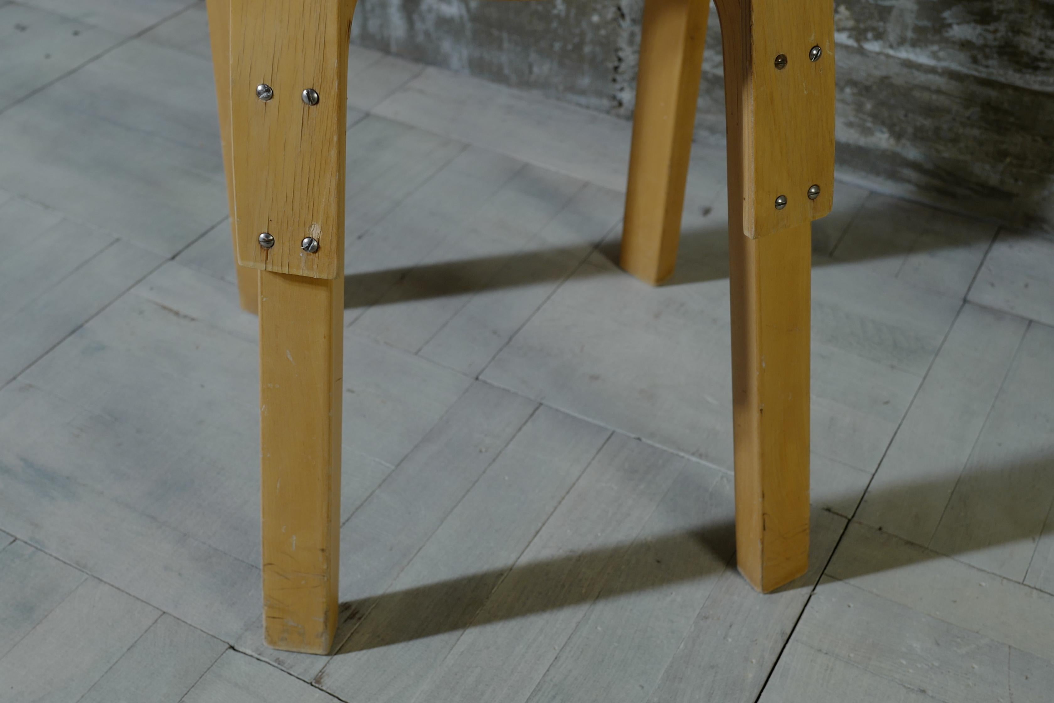 alvar aalto chair65 black linoleum top For Sale 2